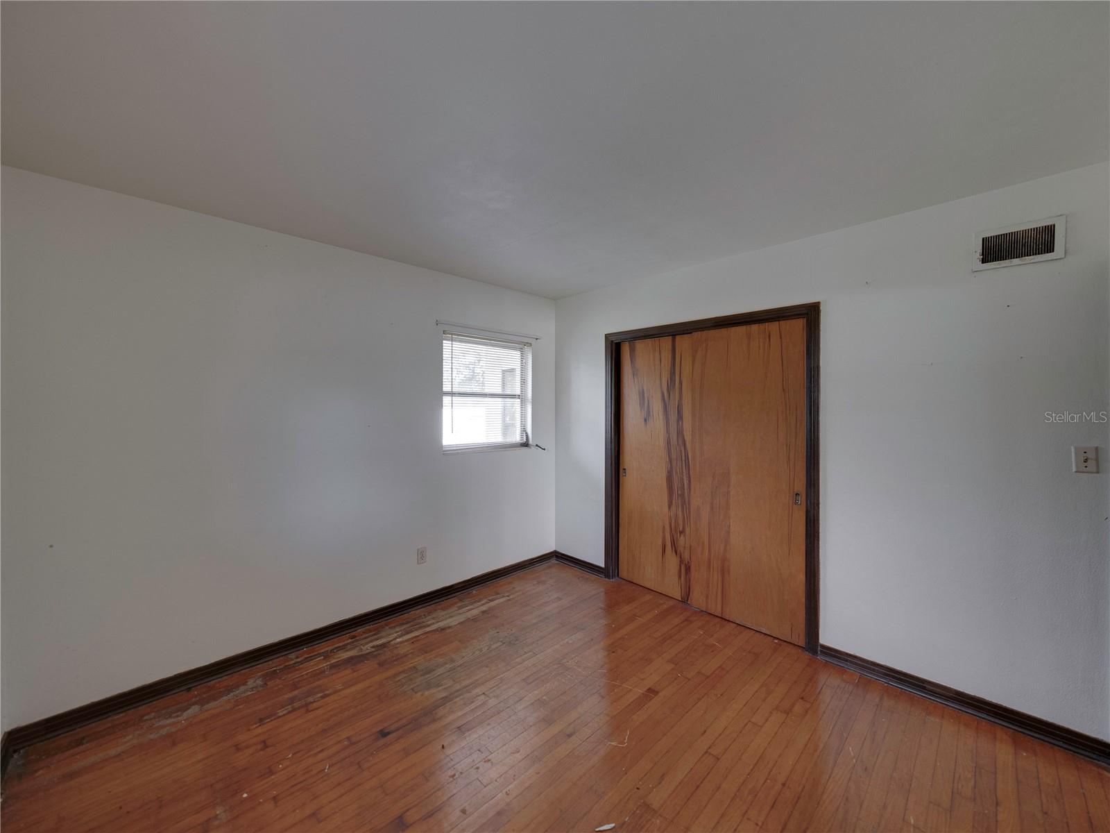 539 W BEACON RD, LAKELAND, FL, 33803