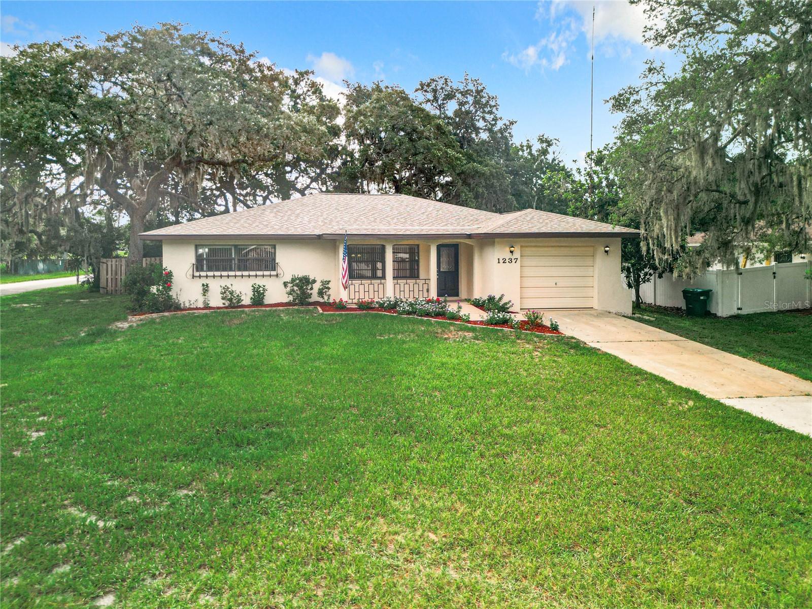 1237 N LION CUB PT, LECANTO, FL, 34461