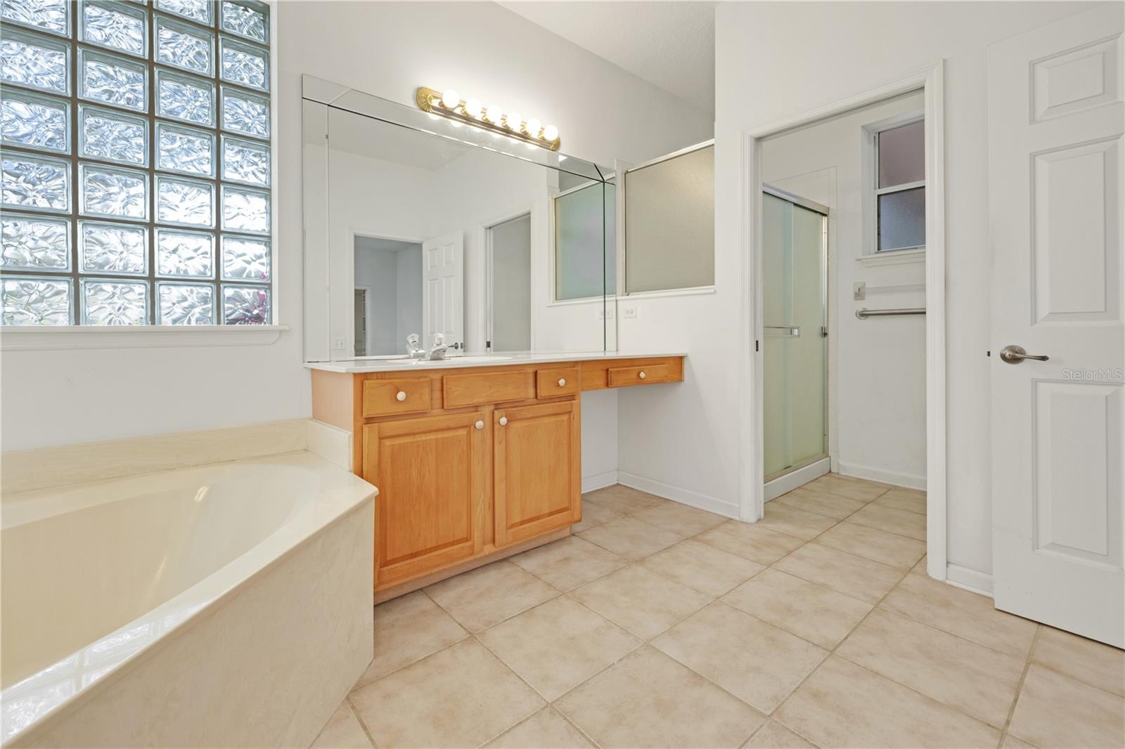 13 SHINNECOCK DR, PALM COAST, FL, 32137