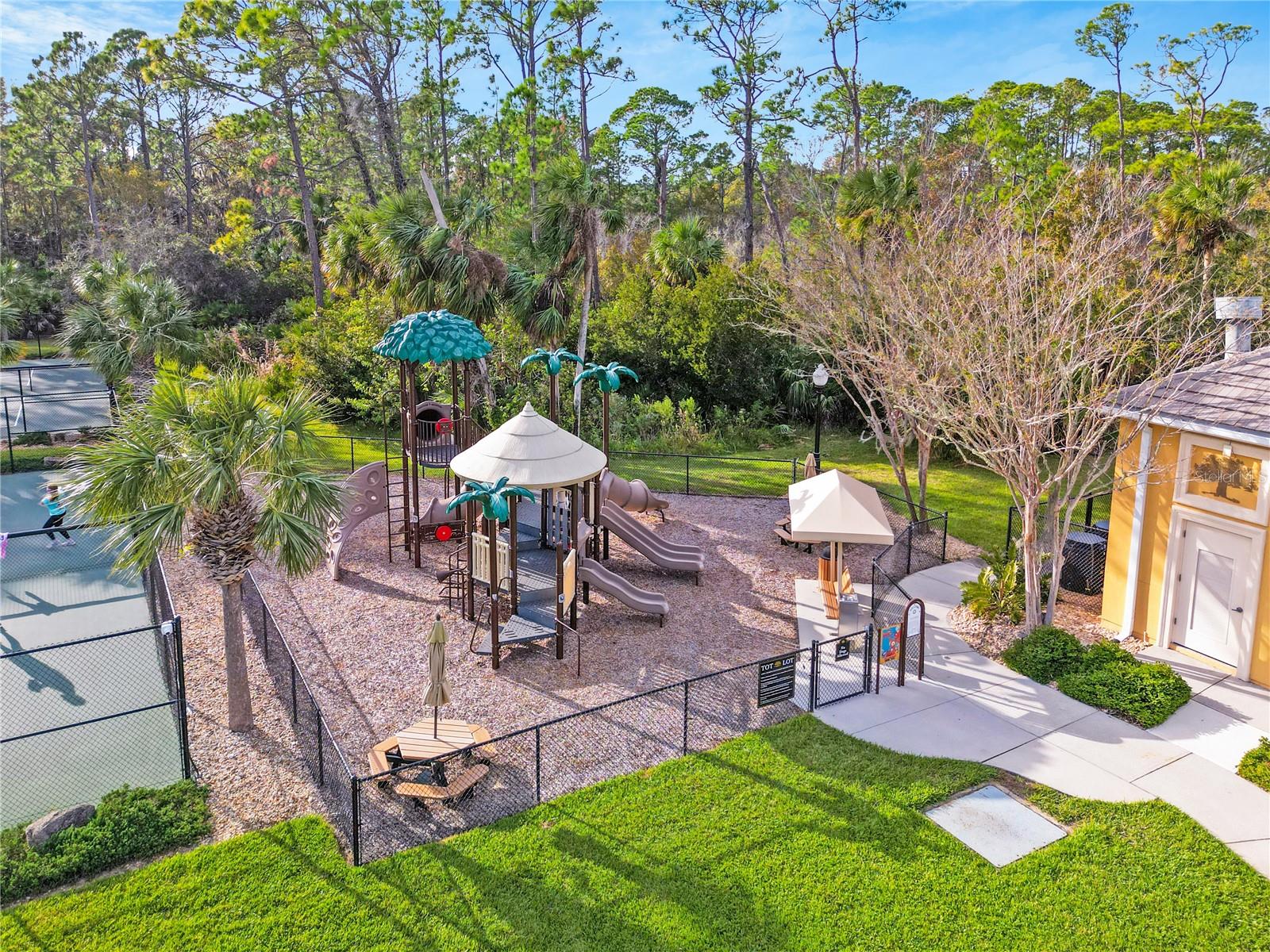 13 SHINNECOCK DR, PALM COAST, FL, 32137