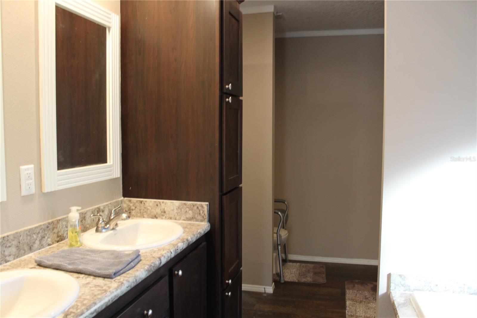 221 MAGNOLIA RD, HAWTHORNE, FL, 32640