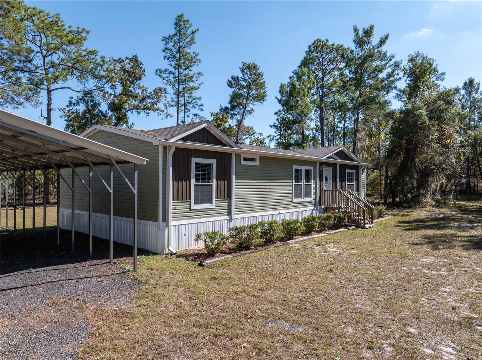 221 MAGNOLIA RD, HAWTHORNE, FL, 32640