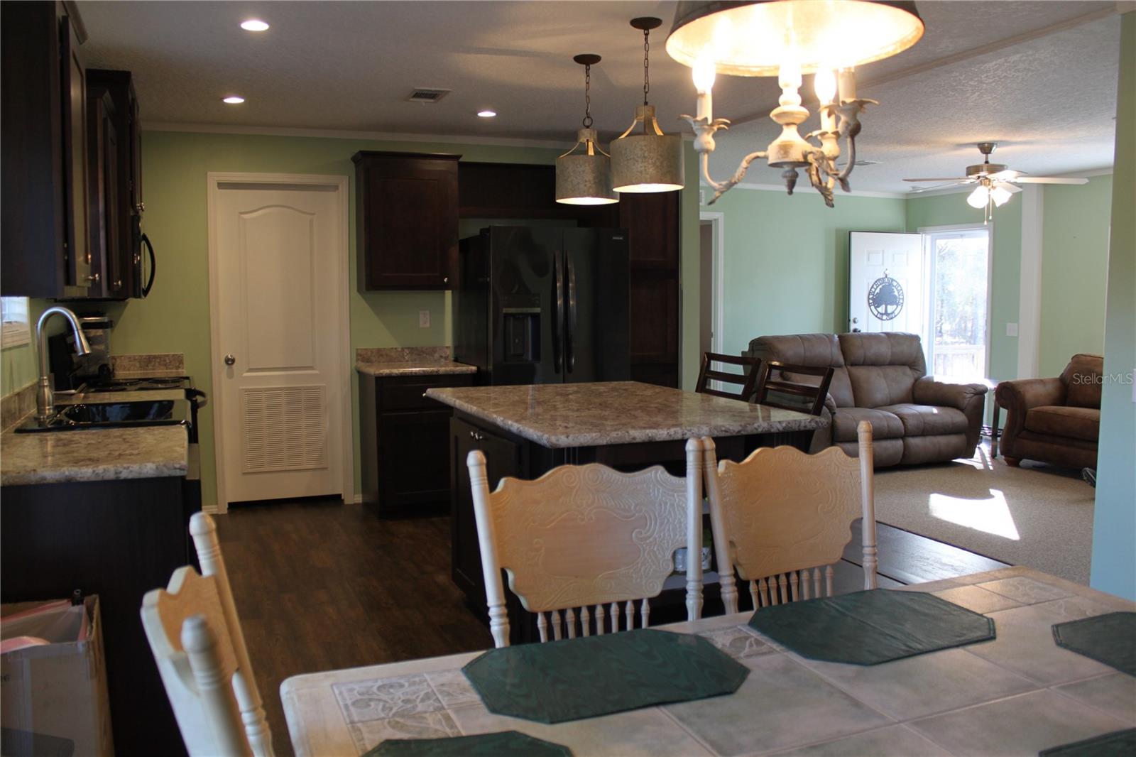 221 MAGNOLIA RD, HAWTHORNE, FL, 32640