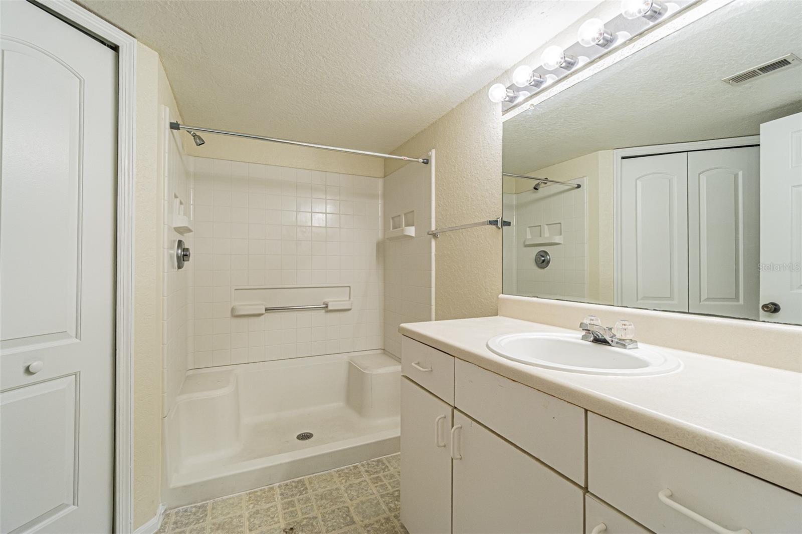 2203 YANKEE PL #204, ORLANDO, FL, 32839