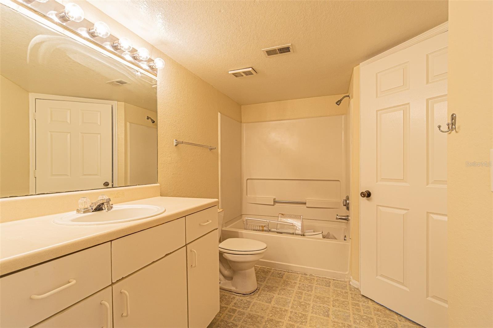 2203 YANKEE PL #204, ORLANDO, FL, 32839