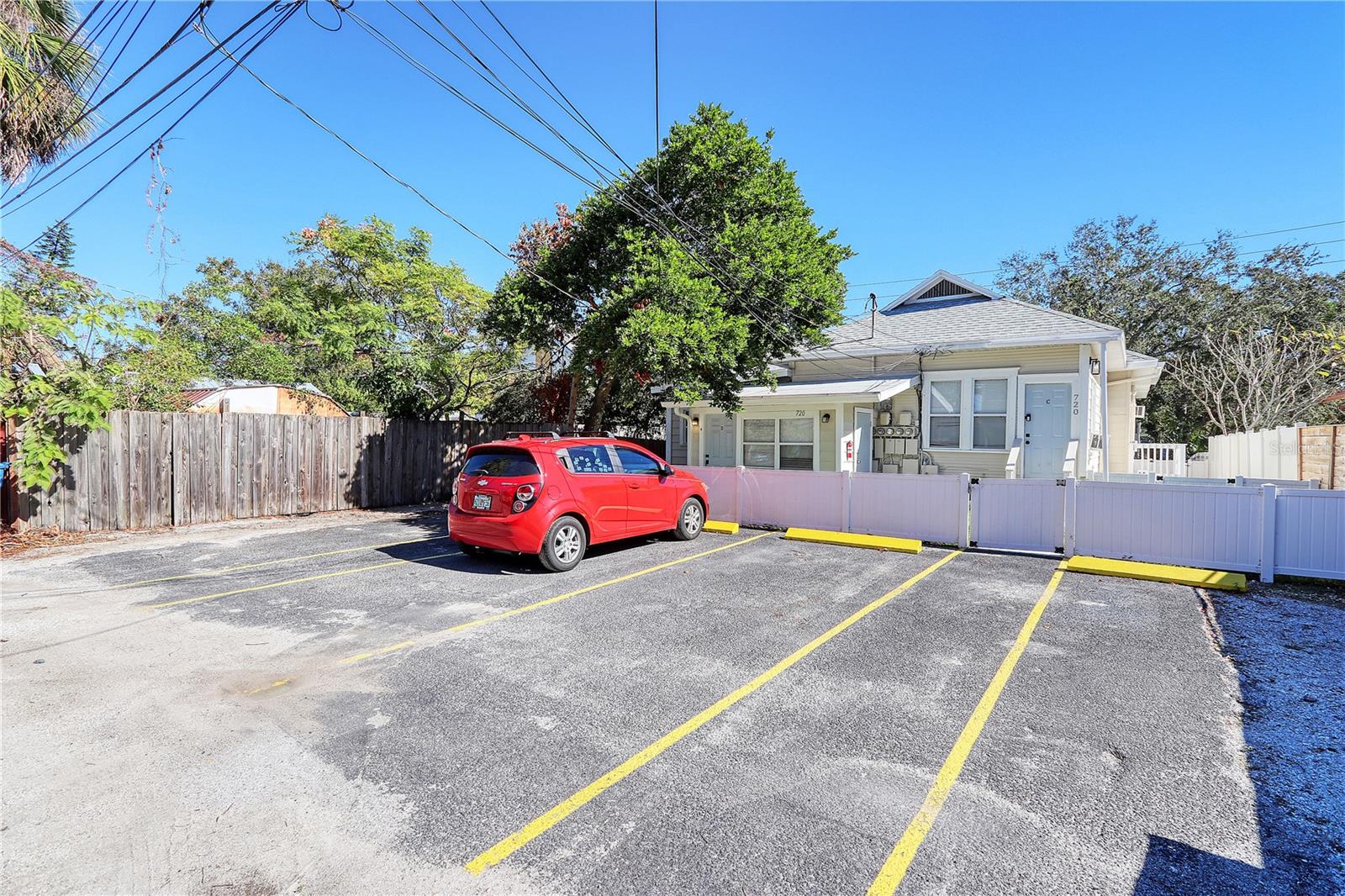 720 10TH ST N, ST PETERSBURG, FL, 33705