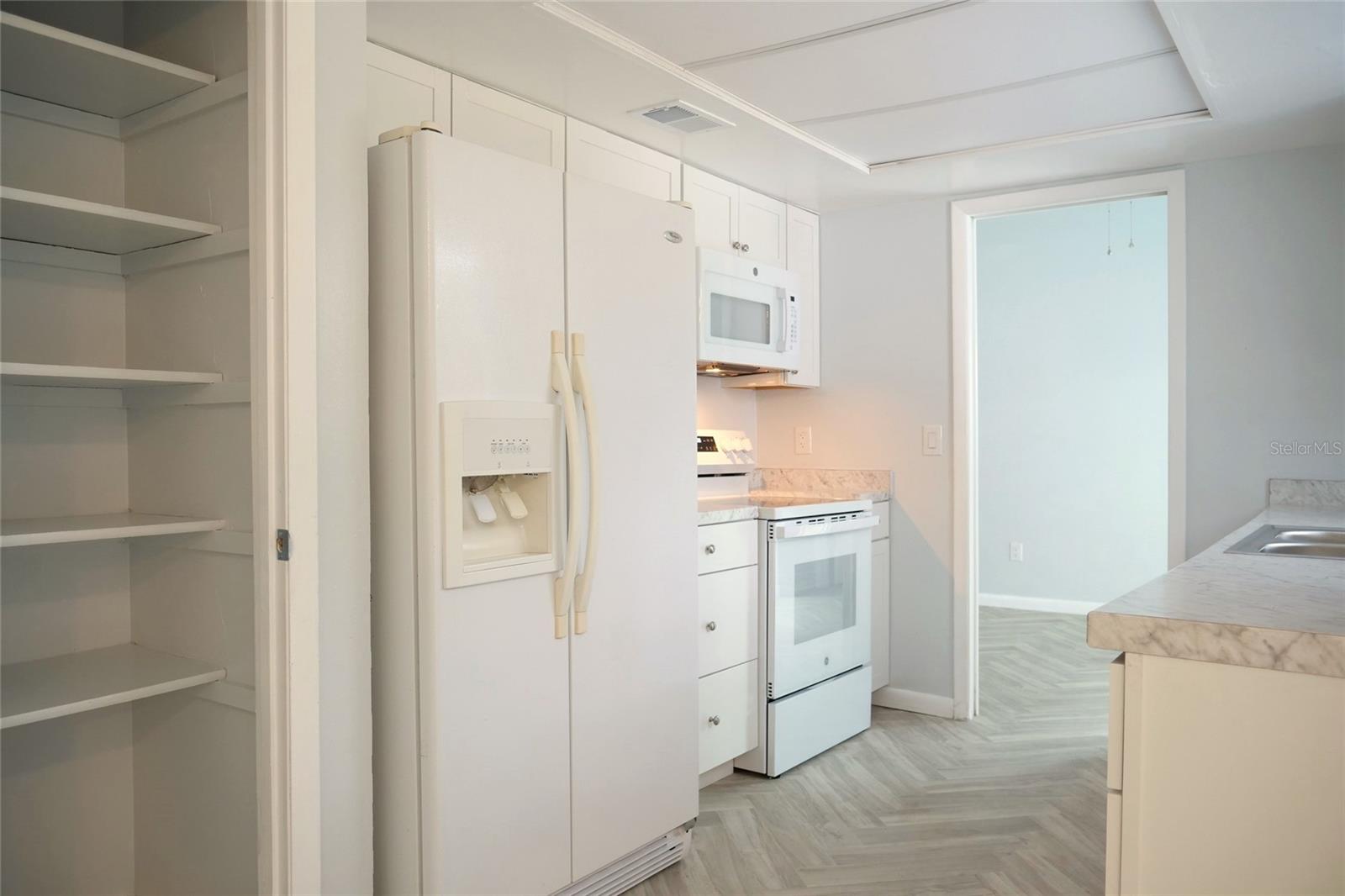 2516 LESTON CT, ORLANDO, FL, 32817