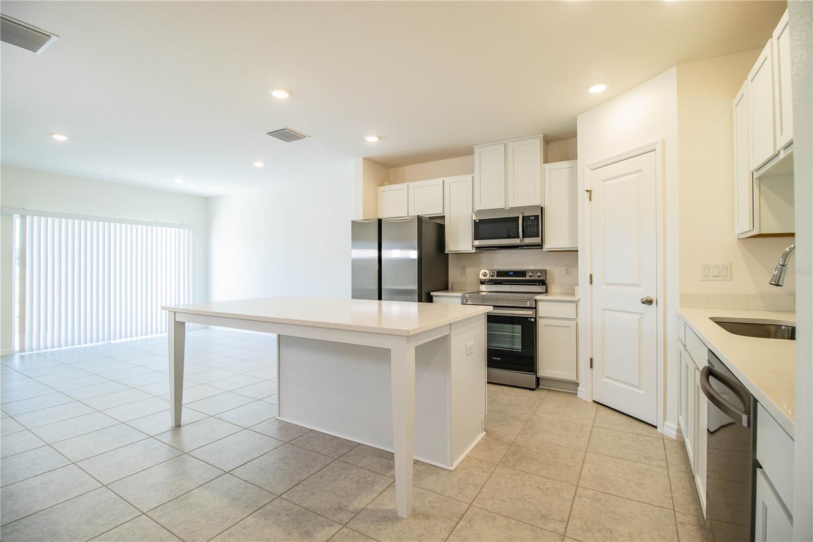 3835 ACADEMIA AVE, LAKELAND, FL, 33803