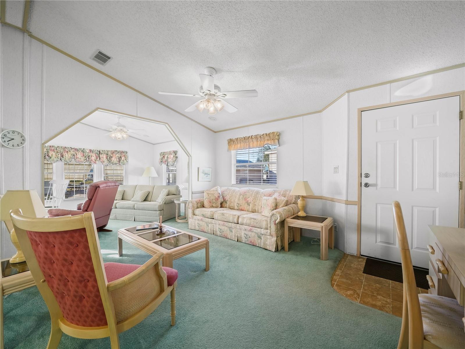 28 ROYAL COACHMAN ST, LAKE WALES, FL, 33898