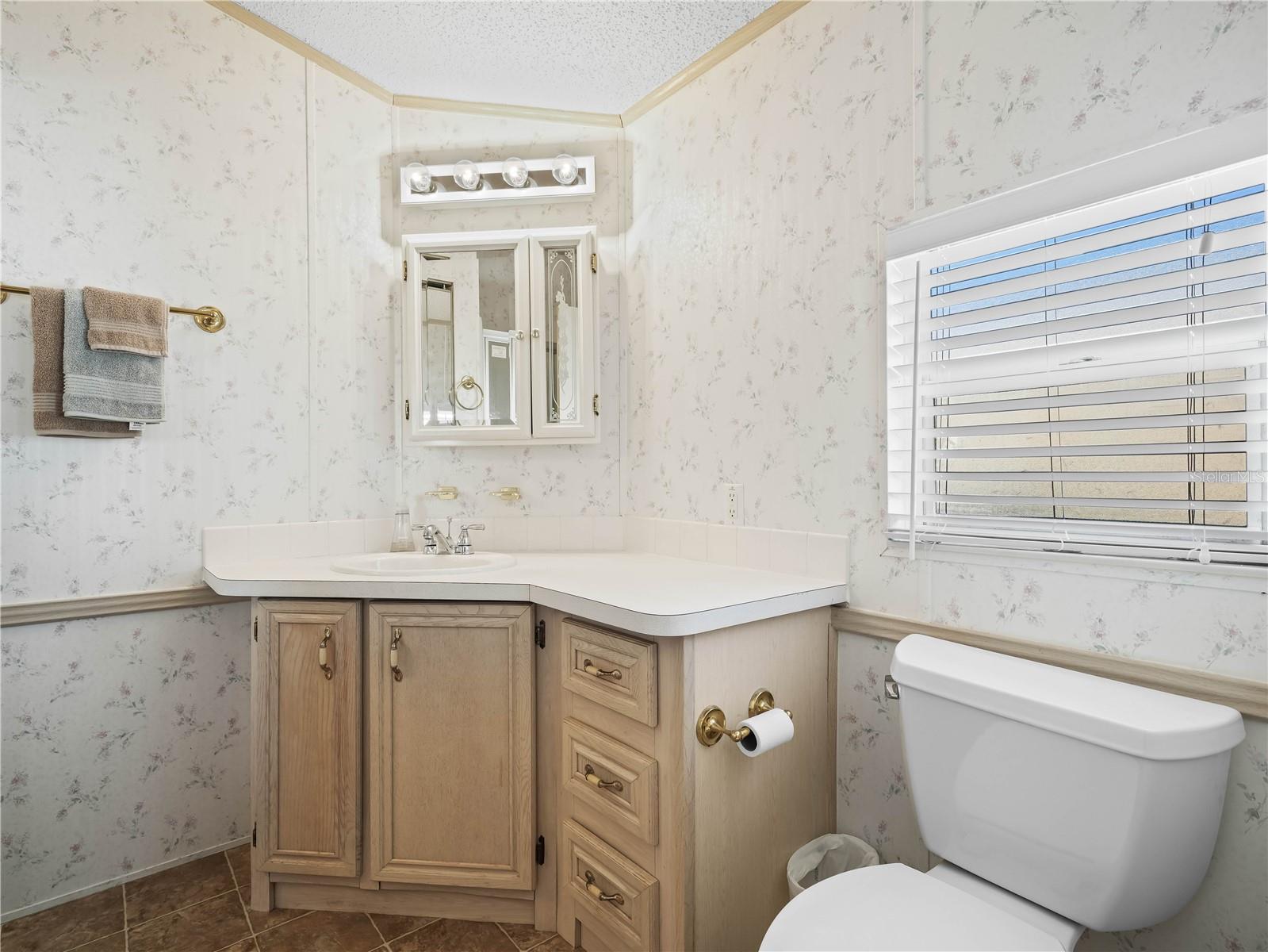 28 ROYAL COACHMAN ST, LAKE WALES, FL, 33898