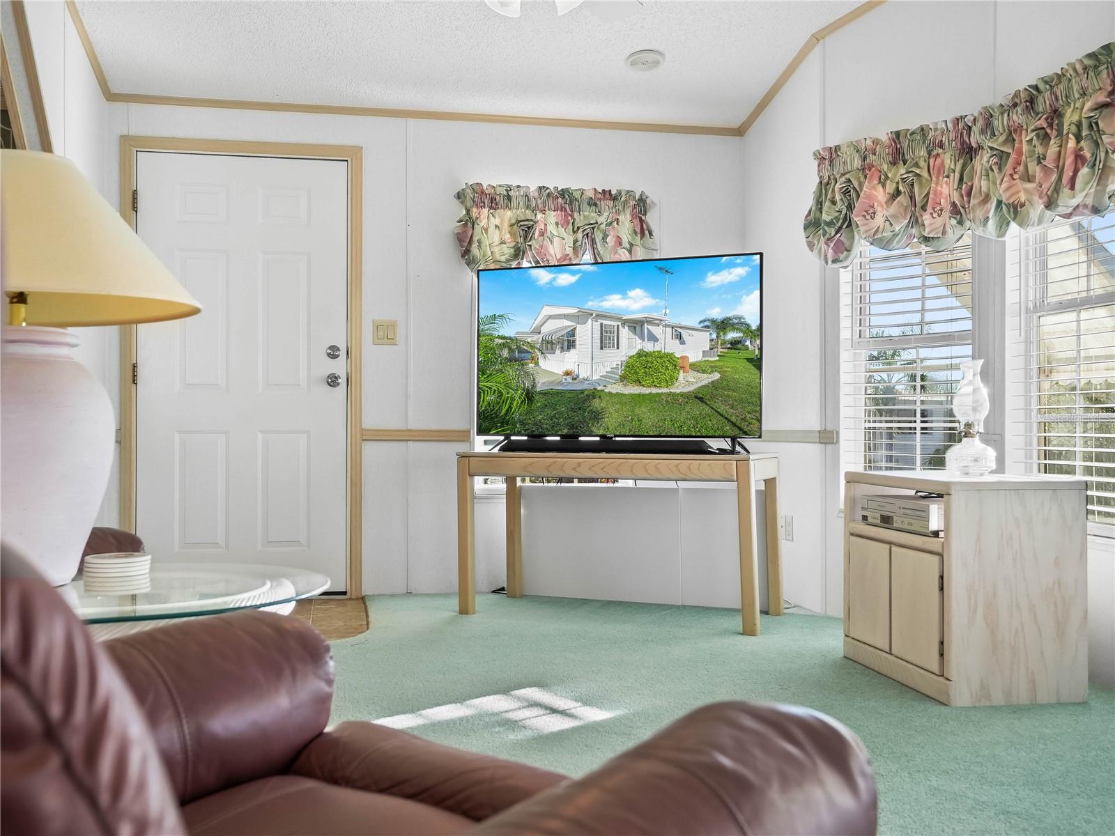 28 ROYAL COACHMAN ST, LAKE WALES, FL, 33898