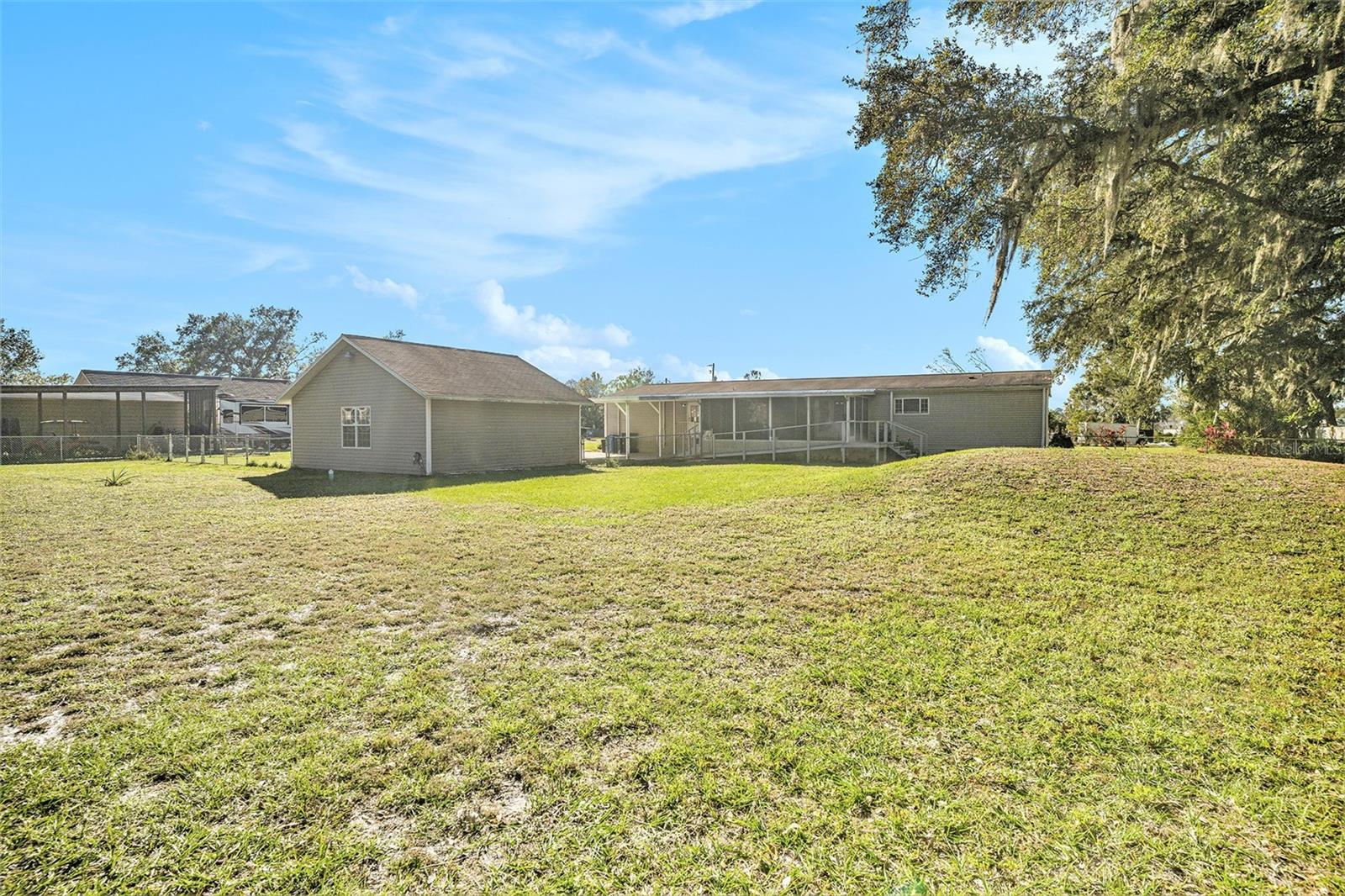 5224 R M D AVE, PLANT CITY, FL, 33566