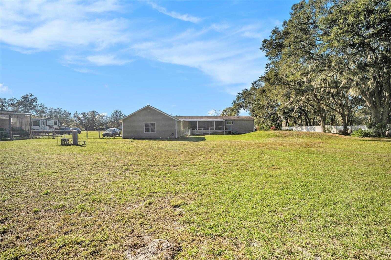 5224 R M D AVE, PLANT CITY, FL, 33566