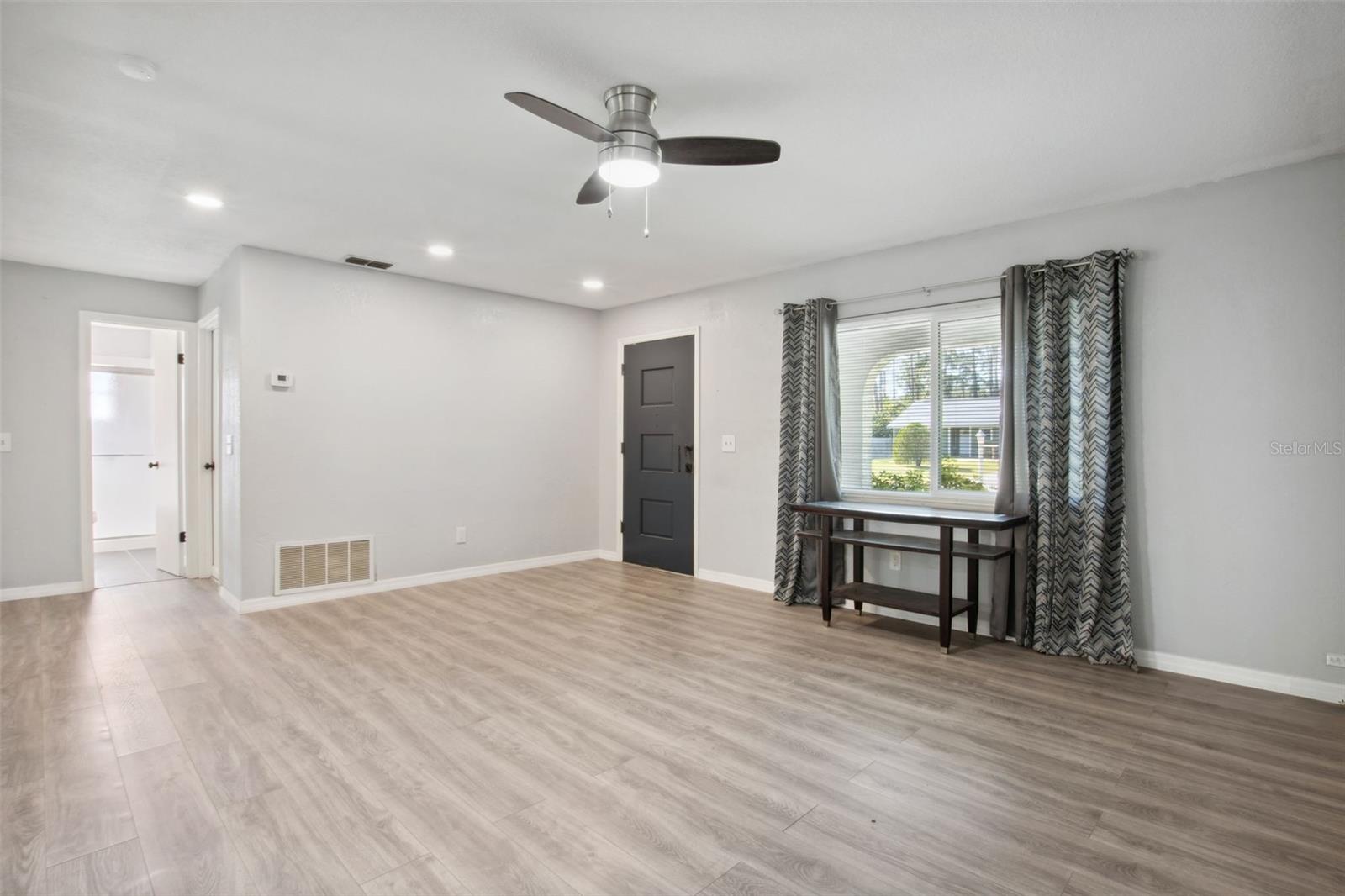 1437 COLIN KELLY AVE, DAYTONA BEACH, FL, 32124