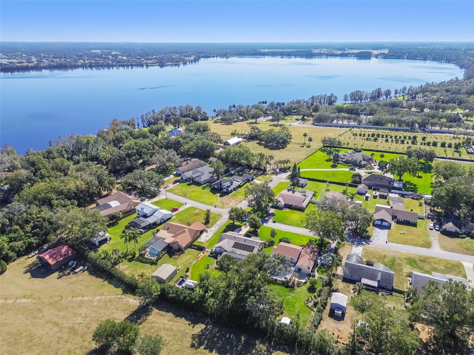 11114 LAKE SASSA DR, THONOTOSASSA, FL, 33592
