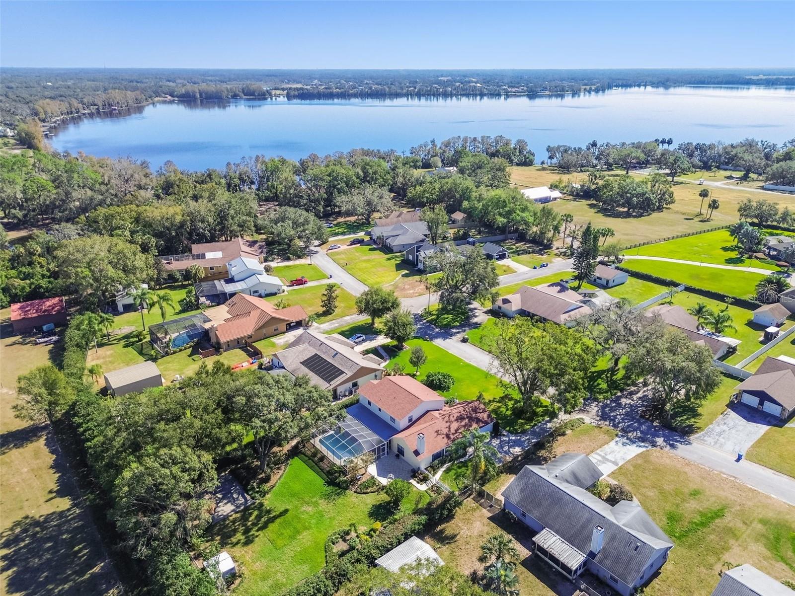 11114 LAKE SASSA DR, THONOTOSASSA, FL, 33592