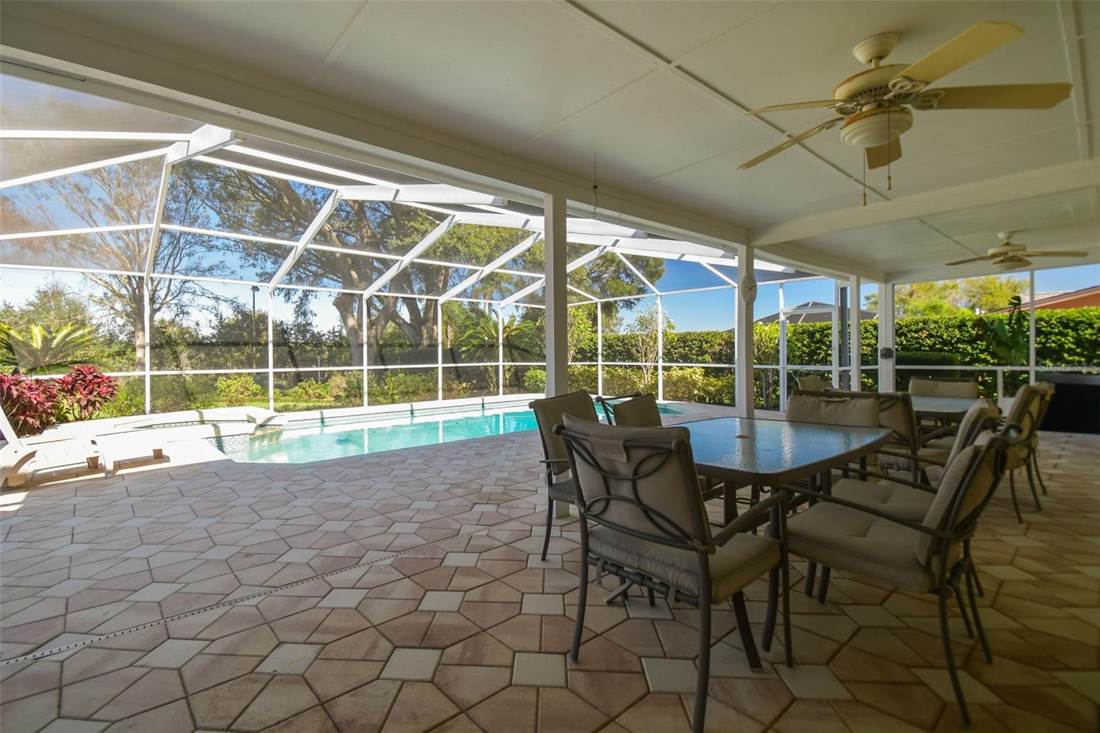 11114 LAKE SASSA DR, THONOTOSASSA, FL, 33592