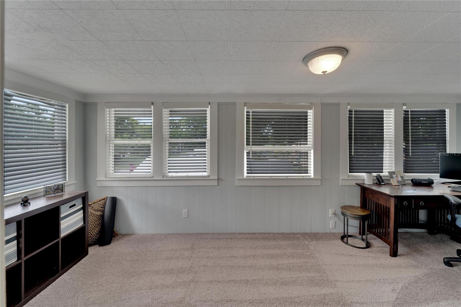701 N WARNELL ST, PLANT CITY, FL, 33563