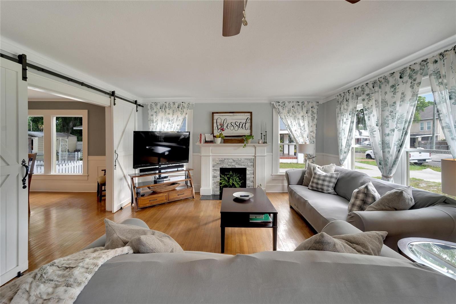 701 N WARNELL ST, PLANT CITY, FL, 33563