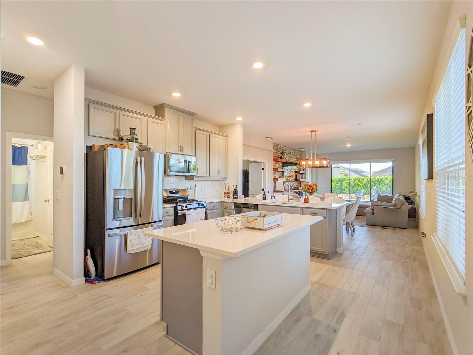 16335 PAYNES MILL DR, BRADENTON, FL, 34211