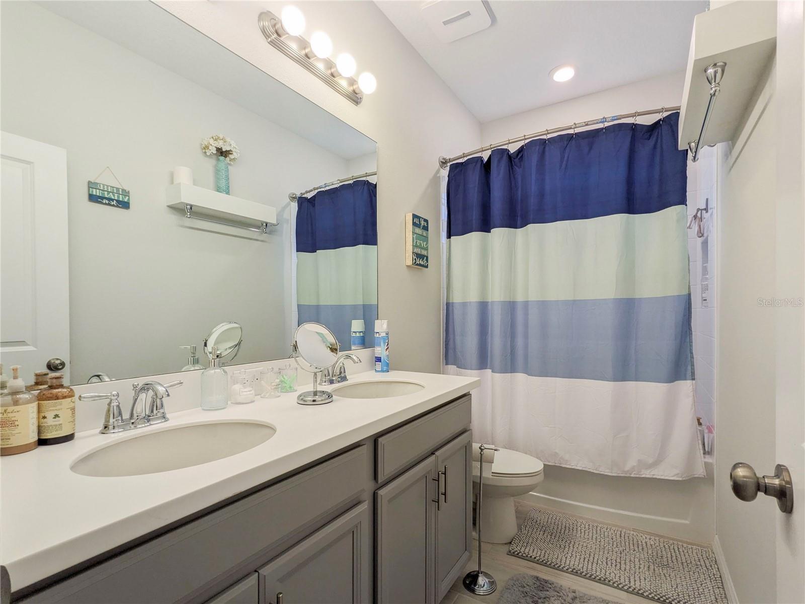 16335 PAYNES MILL DR, BRADENTON, FL, 34211