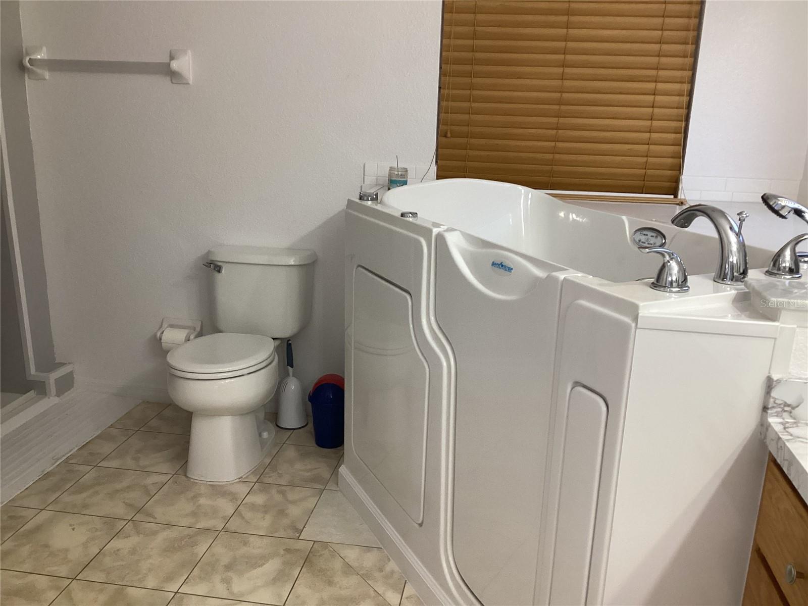 2310 SWEETWATER BLVD, SAINT CLOUD, FL, 34772