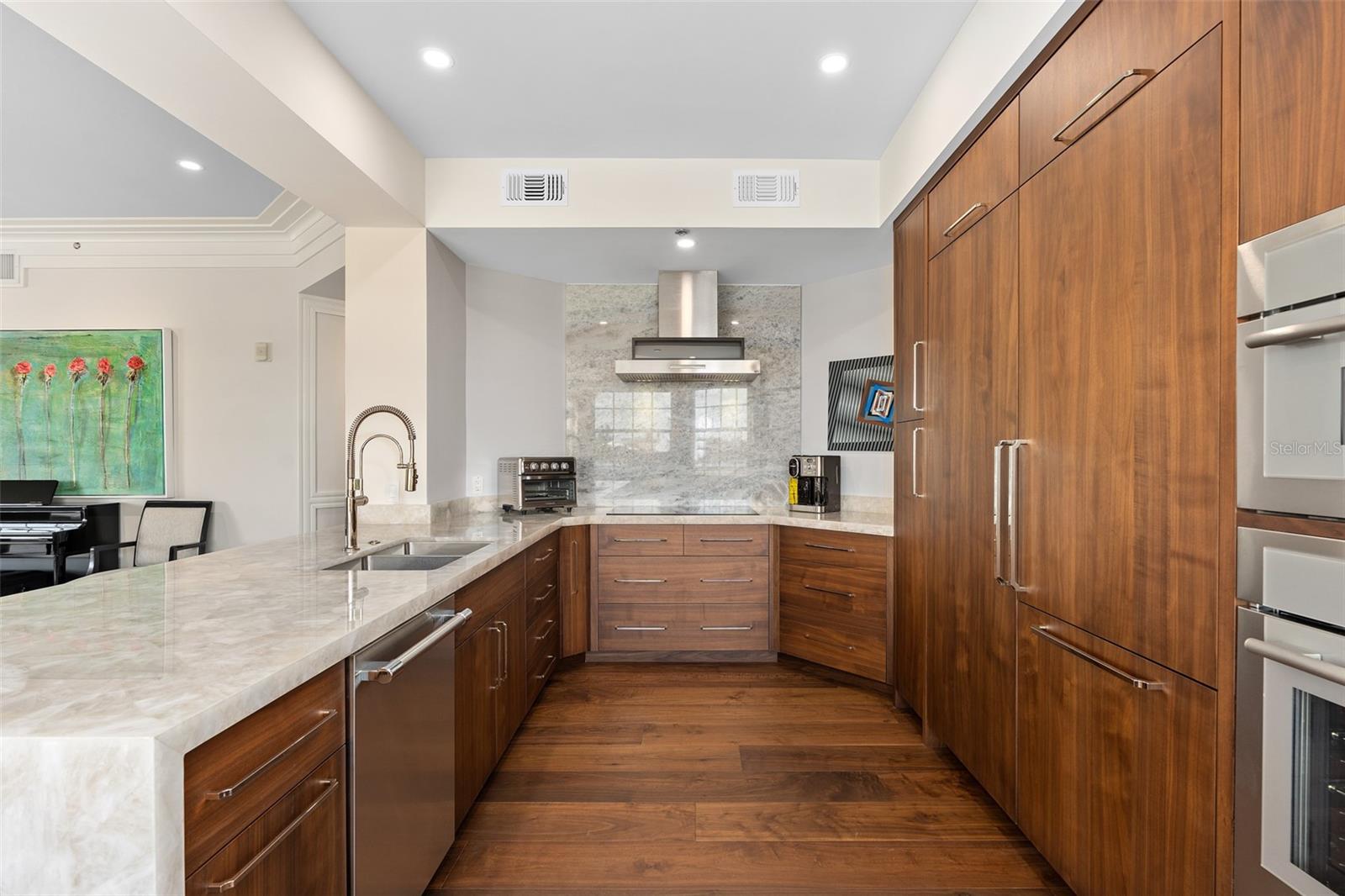 5531 CANNES CIR #201, SARASOTA, FL, 34231