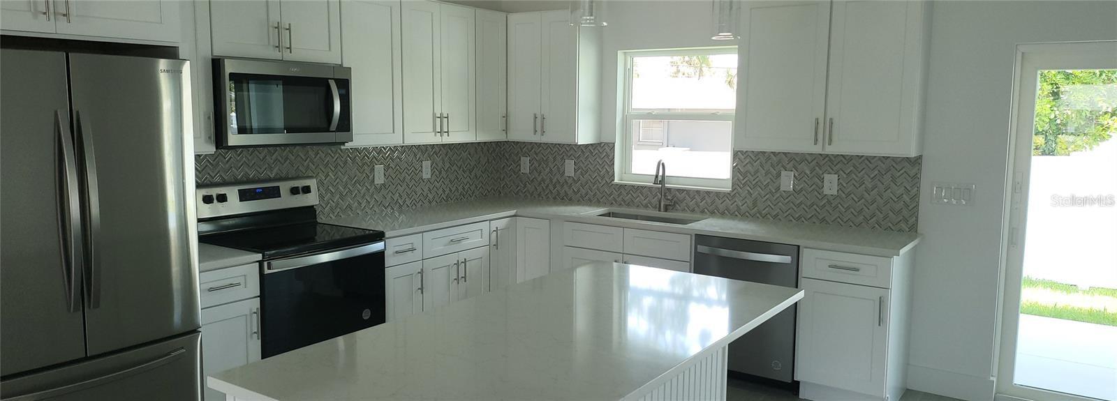 388 QUINCY RD, VENICE, FL, 34293