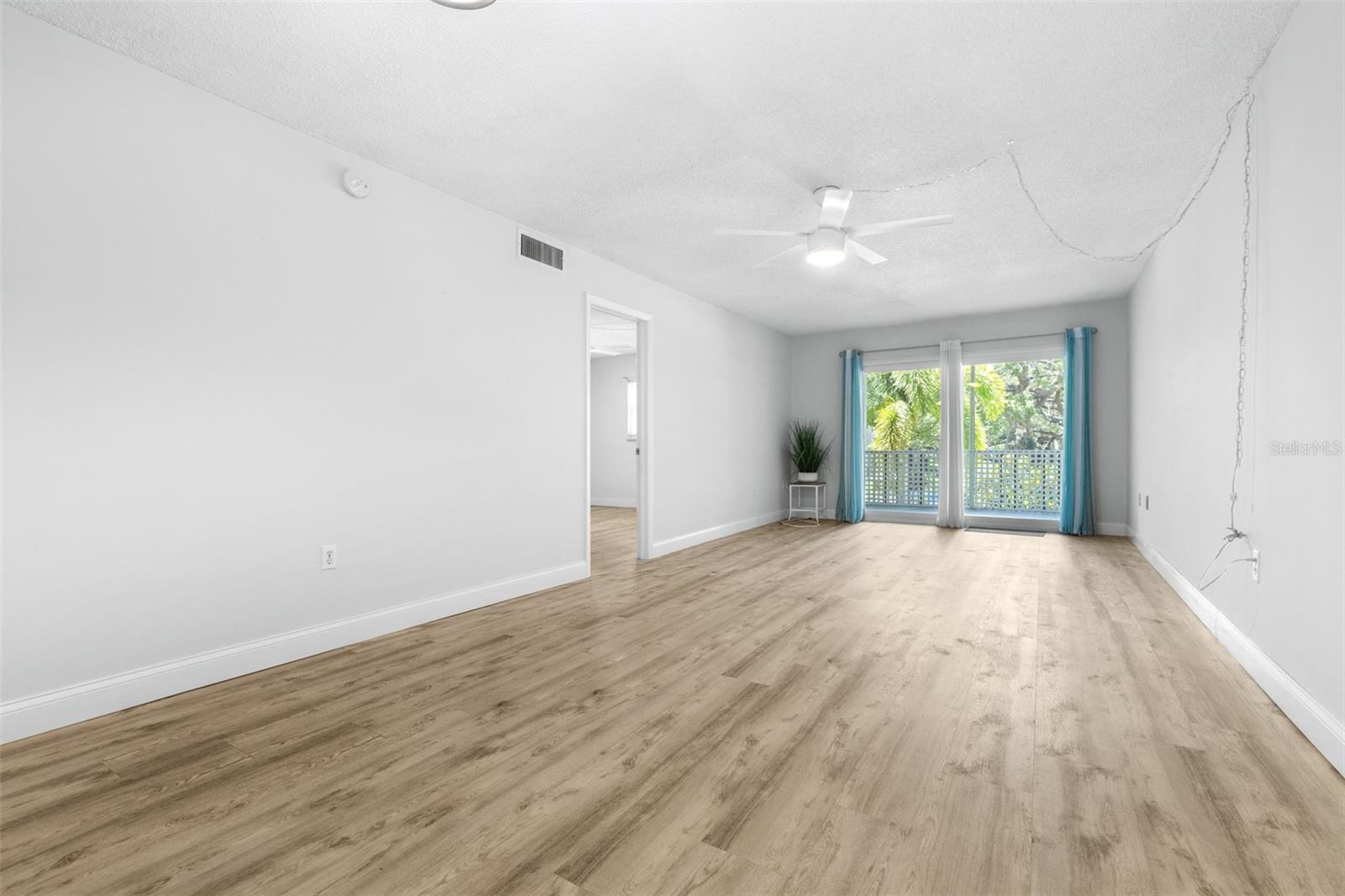 820 PATRICIA AVE #207, DUNEDIN, FL, 34698