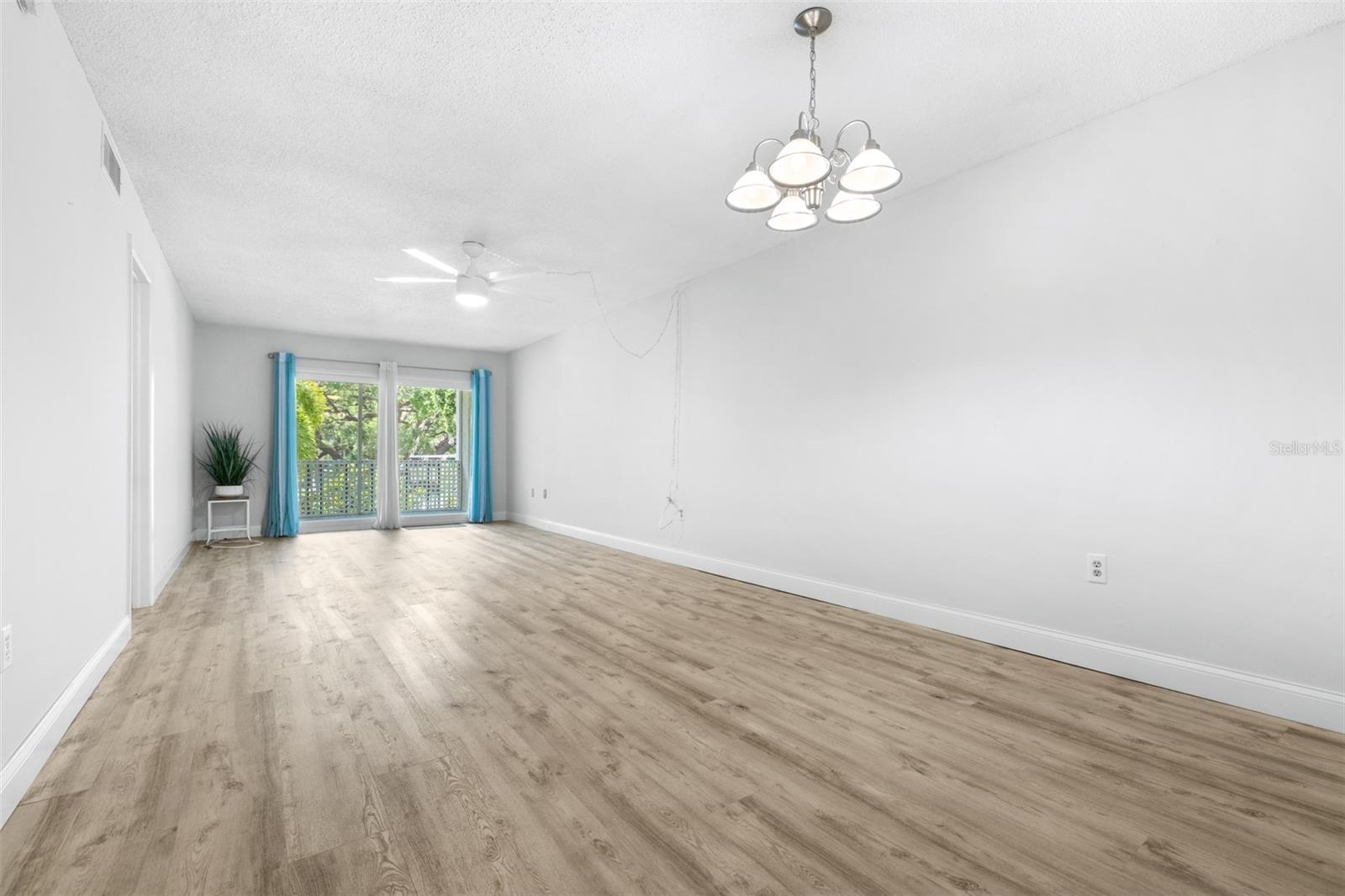820 PATRICIA AVE #207, DUNEDIN, FL, 34698