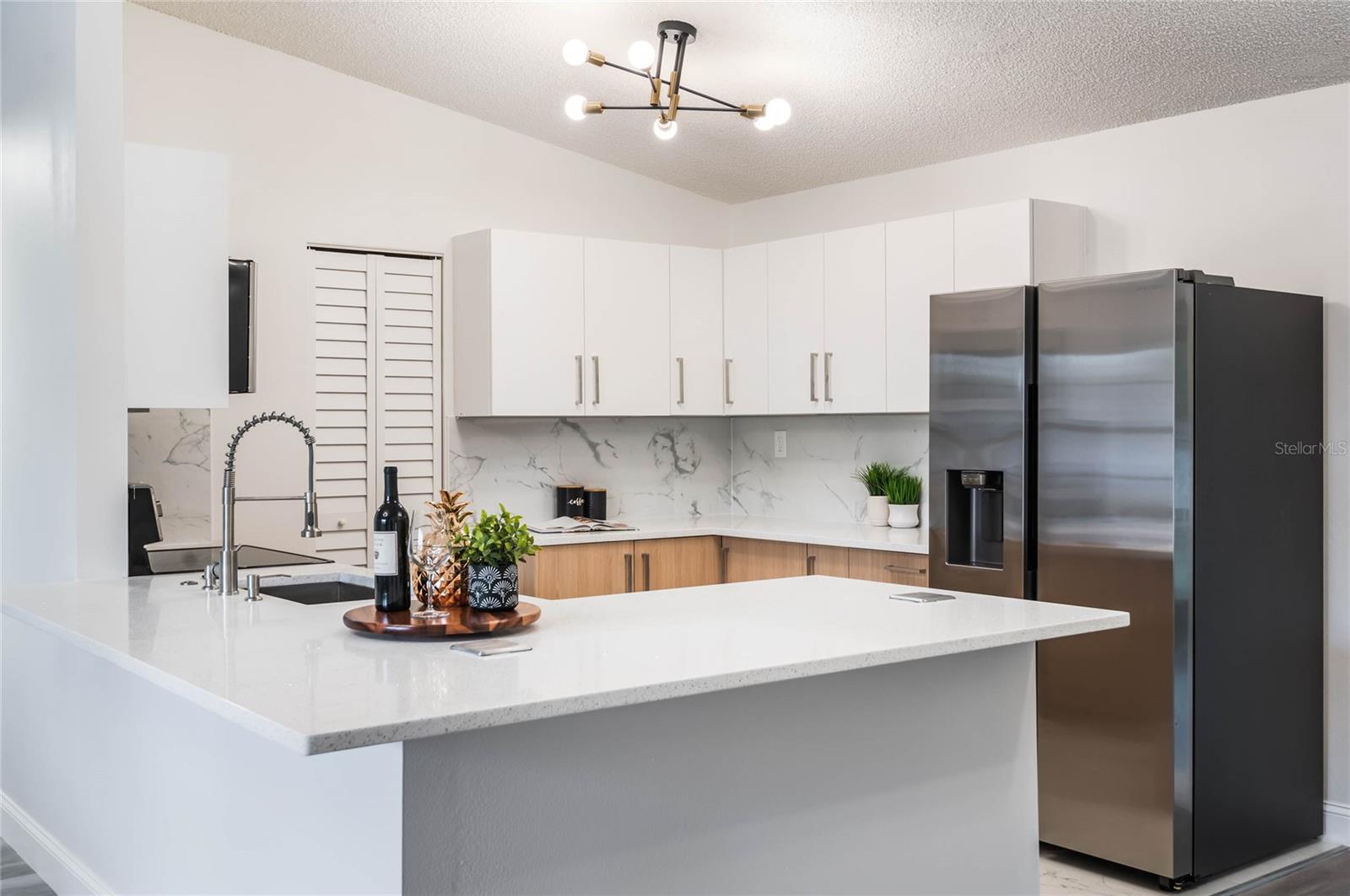 556 CARPENTER AVE, PALM BAY, FL, 32907