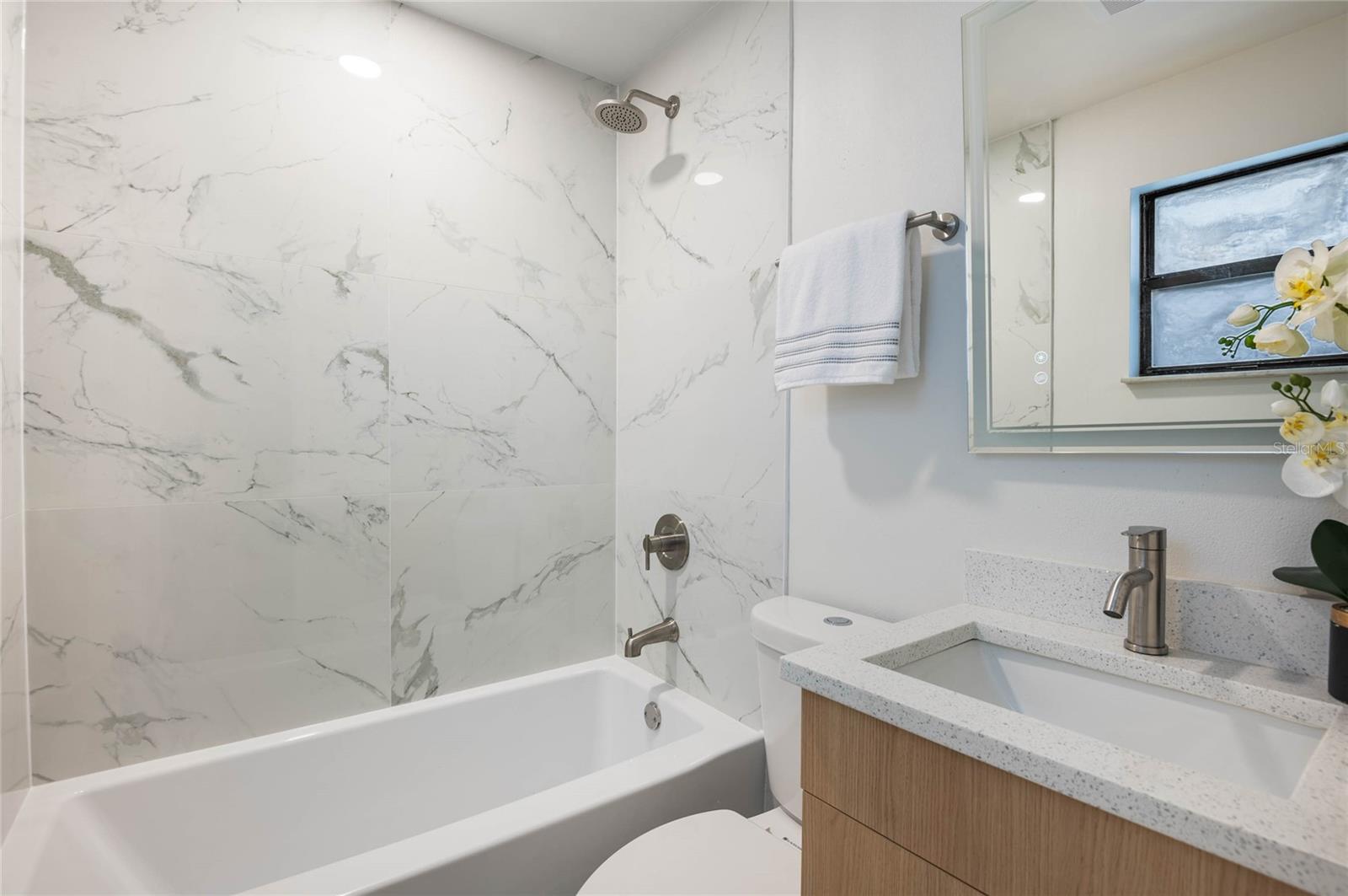 556 CARPENTER AVE, PALM BAY, FL, 32907