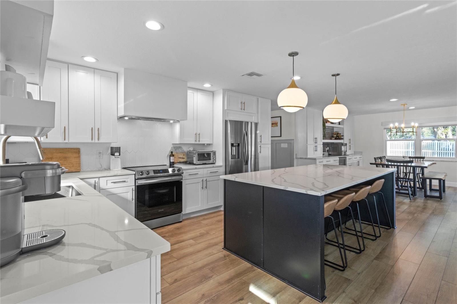 1814 LAKE ARIANA BLVD, AUBURNDALE, FL, 33823
