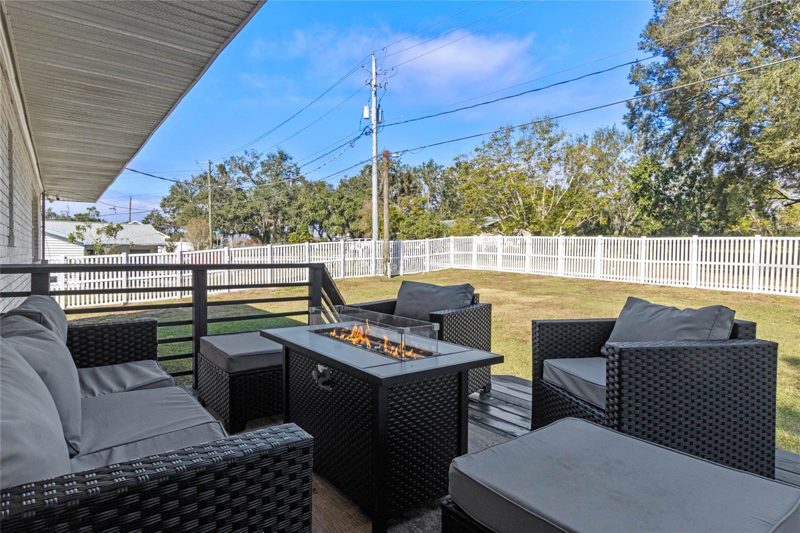 1814 LAKE ARIANA BLVD, AUBURNDALE, FL, 33823