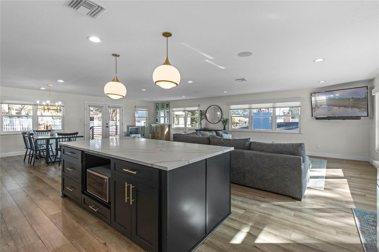 1814 LAKE ARIANA BLVD, AUBURNDALE, FL, 33823