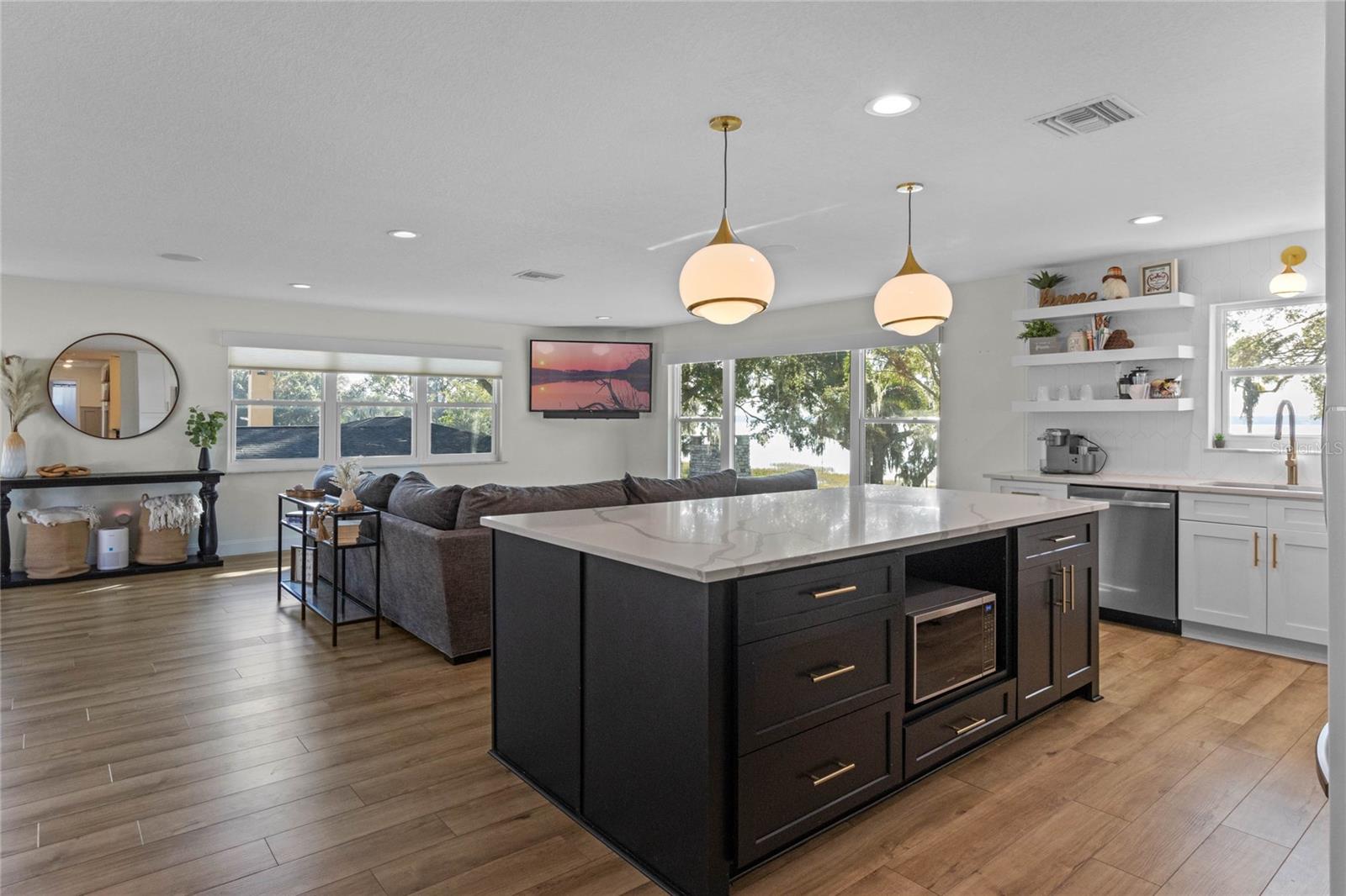1814 LAKE ARIANA BLVD, AUBURNDALE, FL, 33823