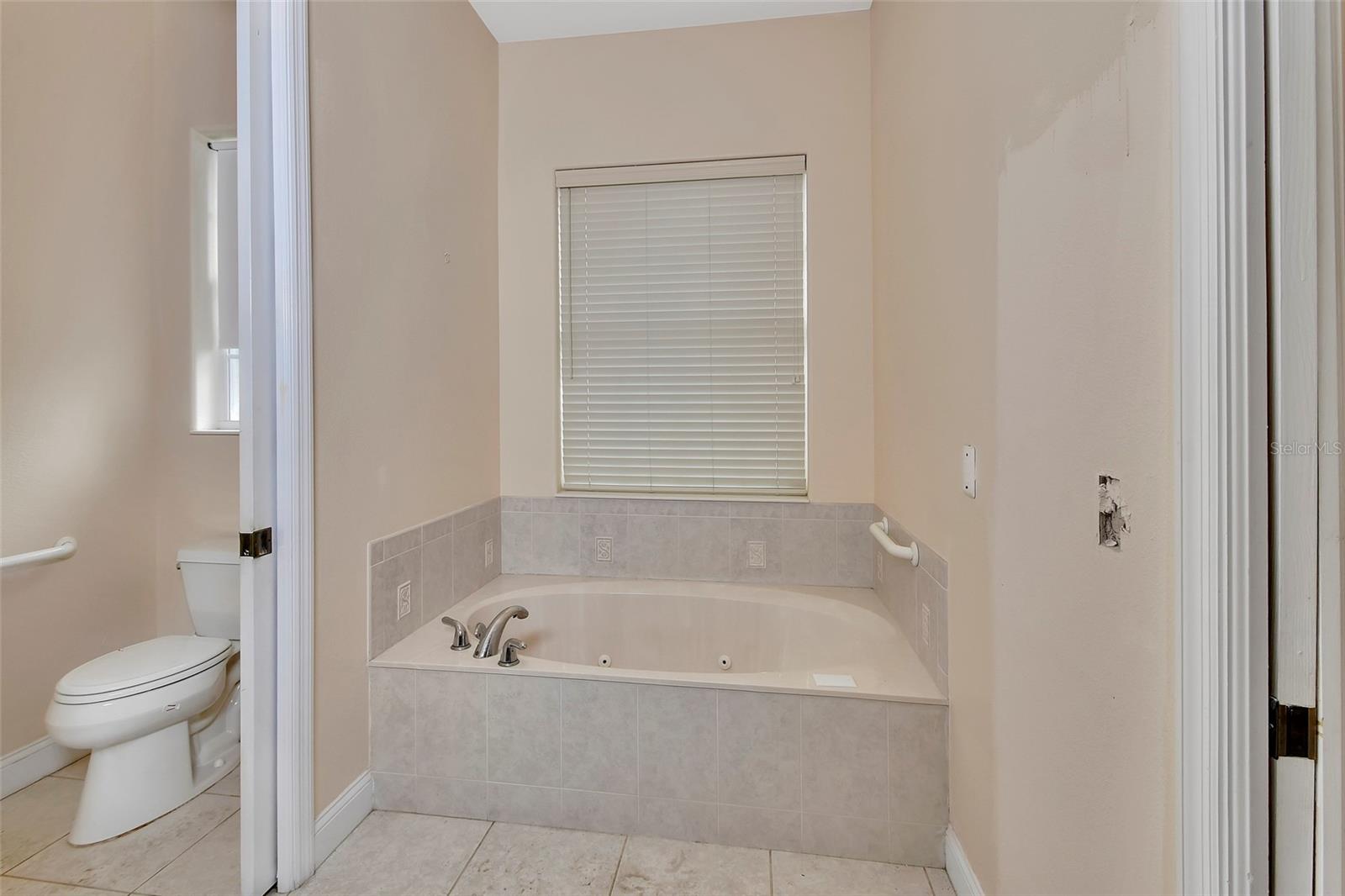 84 S RIVERWALK DR, PALM COAST, FL, 32137
