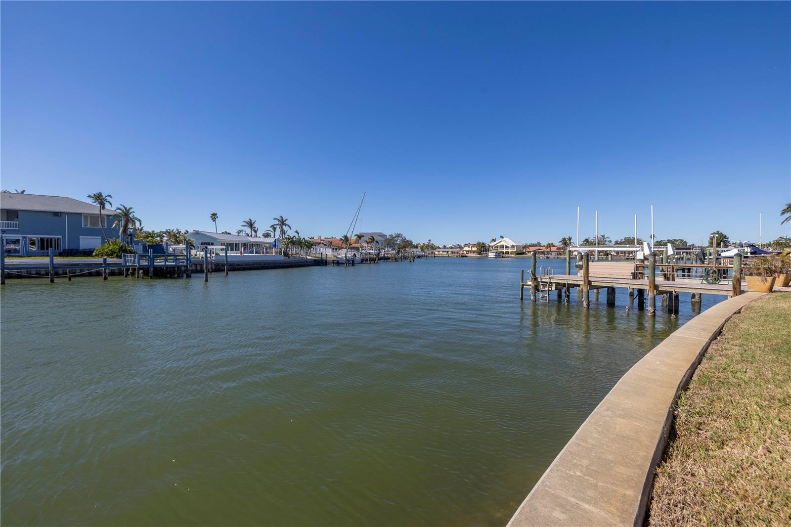 15 MARINA TER, TREASURE ISLAND, FL, 33706