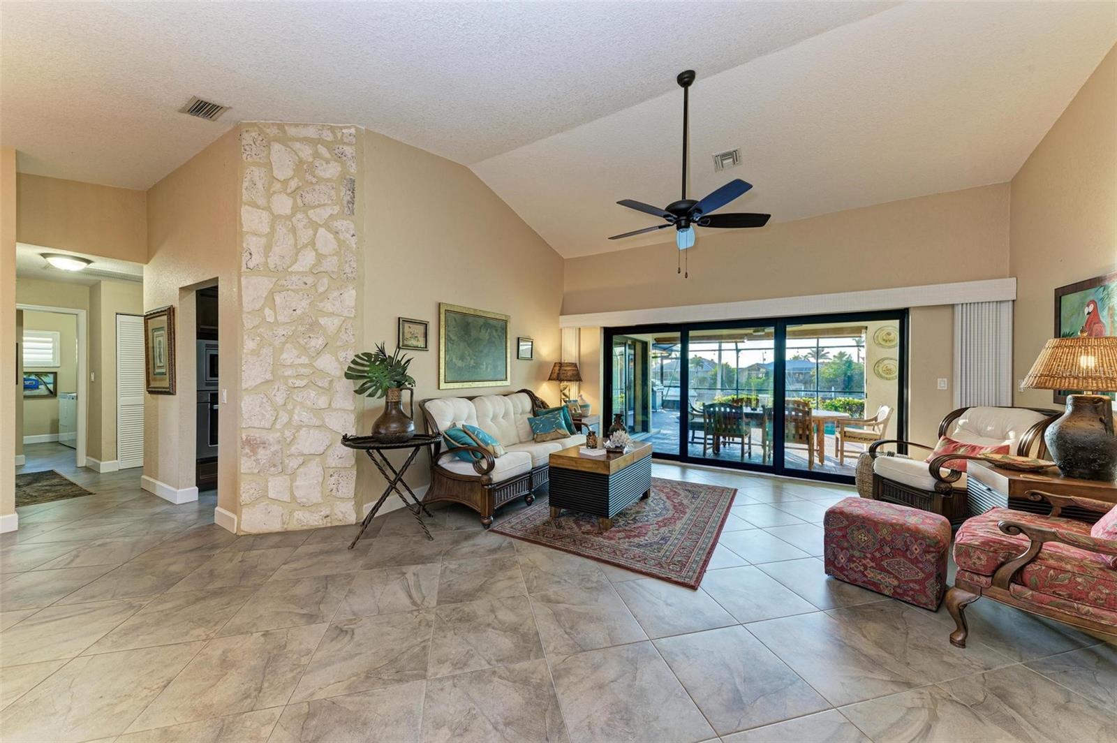 3819 TURTLE DOVE BLVD, PUNTA GORDA, FL, 33950