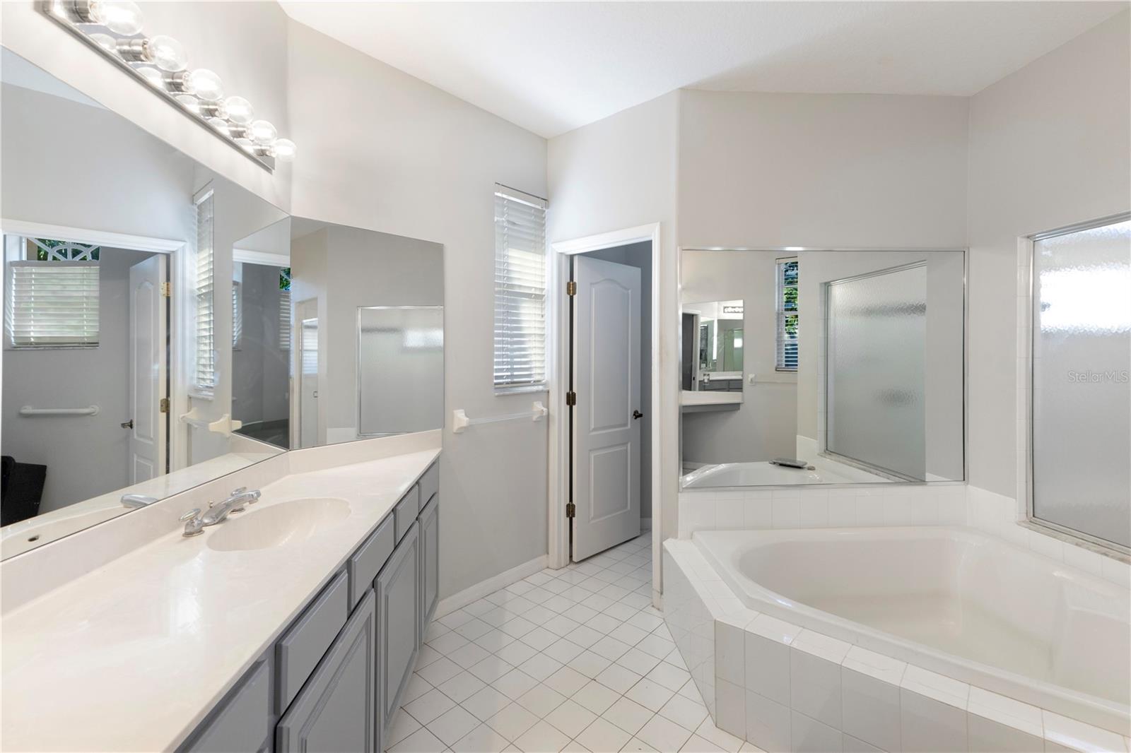 5211 KARLSBURG PL, PALM HARBOR, FL, 34685