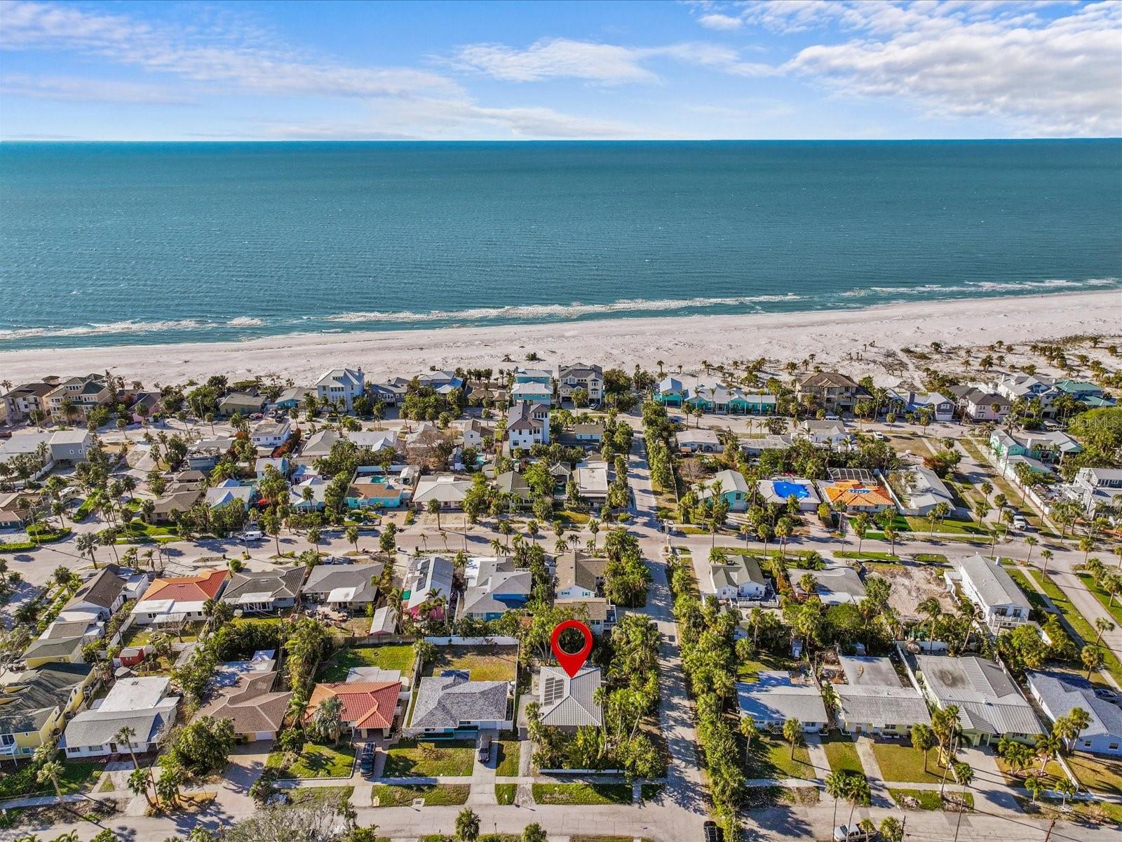 35 JUNIPER WAY, CLEARWATER BEACH, FL, 33767