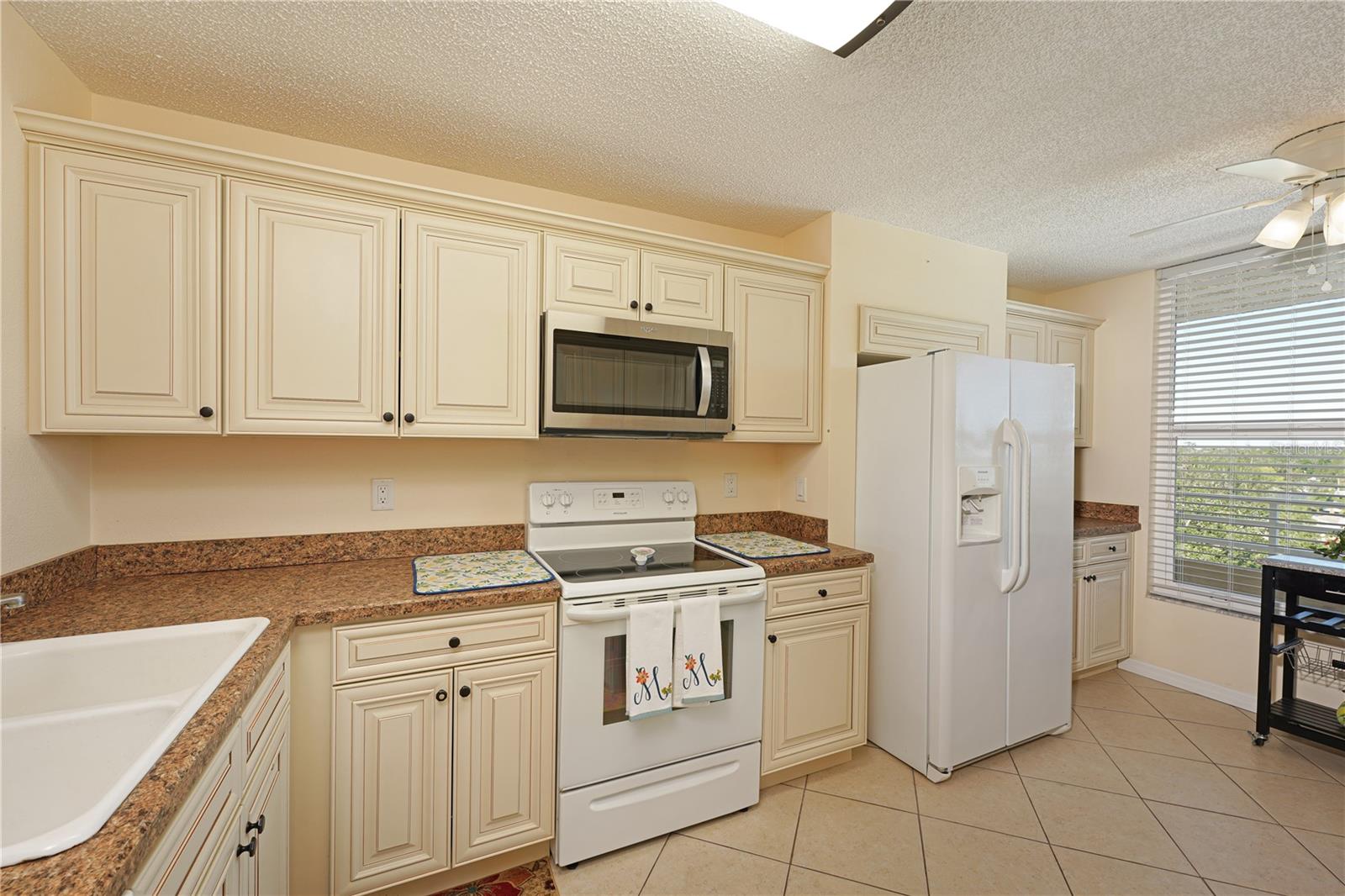 3740 PINEBROOK CIR #603, BRADENTON, FL, 34209