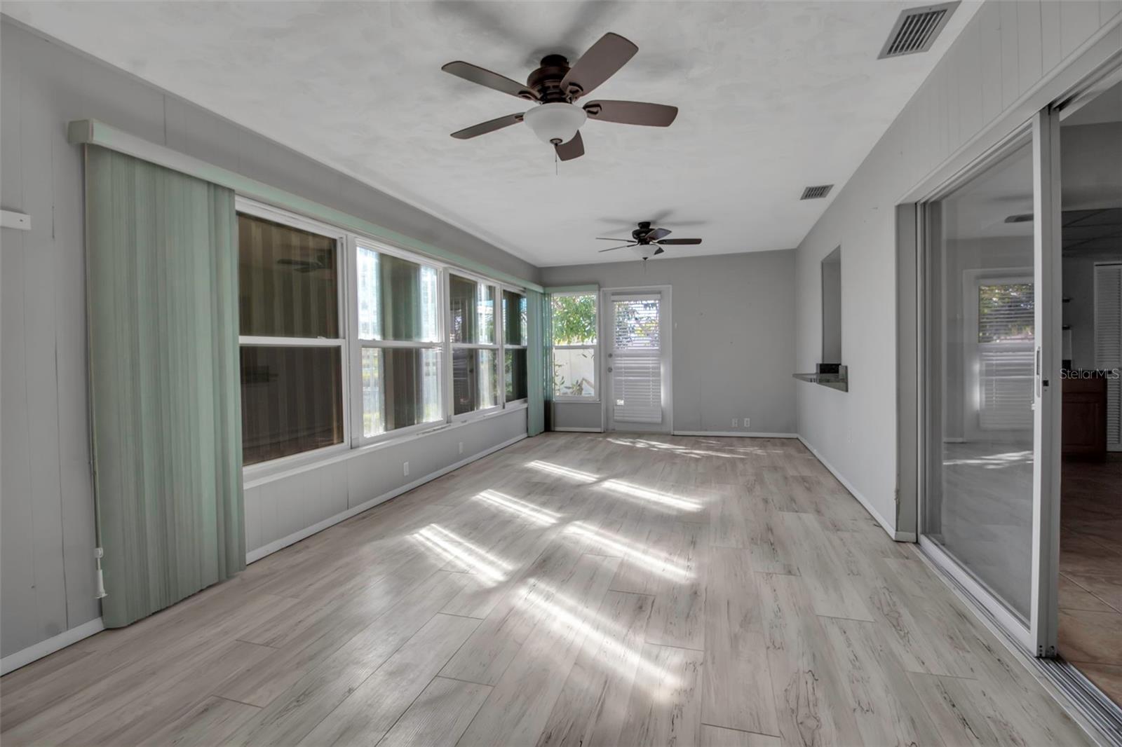 10307 SANDPIPER RD W, BRADENTON, FL, 34209