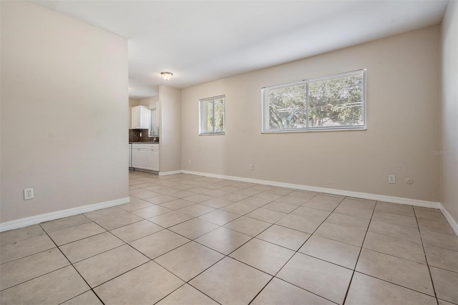 3206 W AZEELE ST #100, TAMPA, FL, 33609