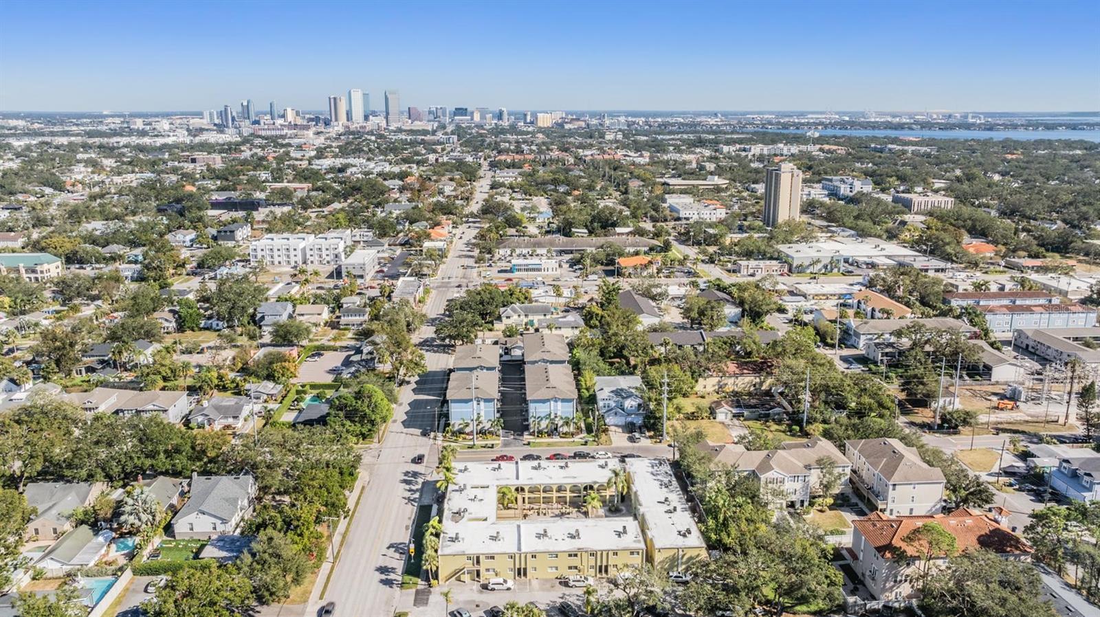3206 W AZEELE ST #100, TAMPA, FL, 33609