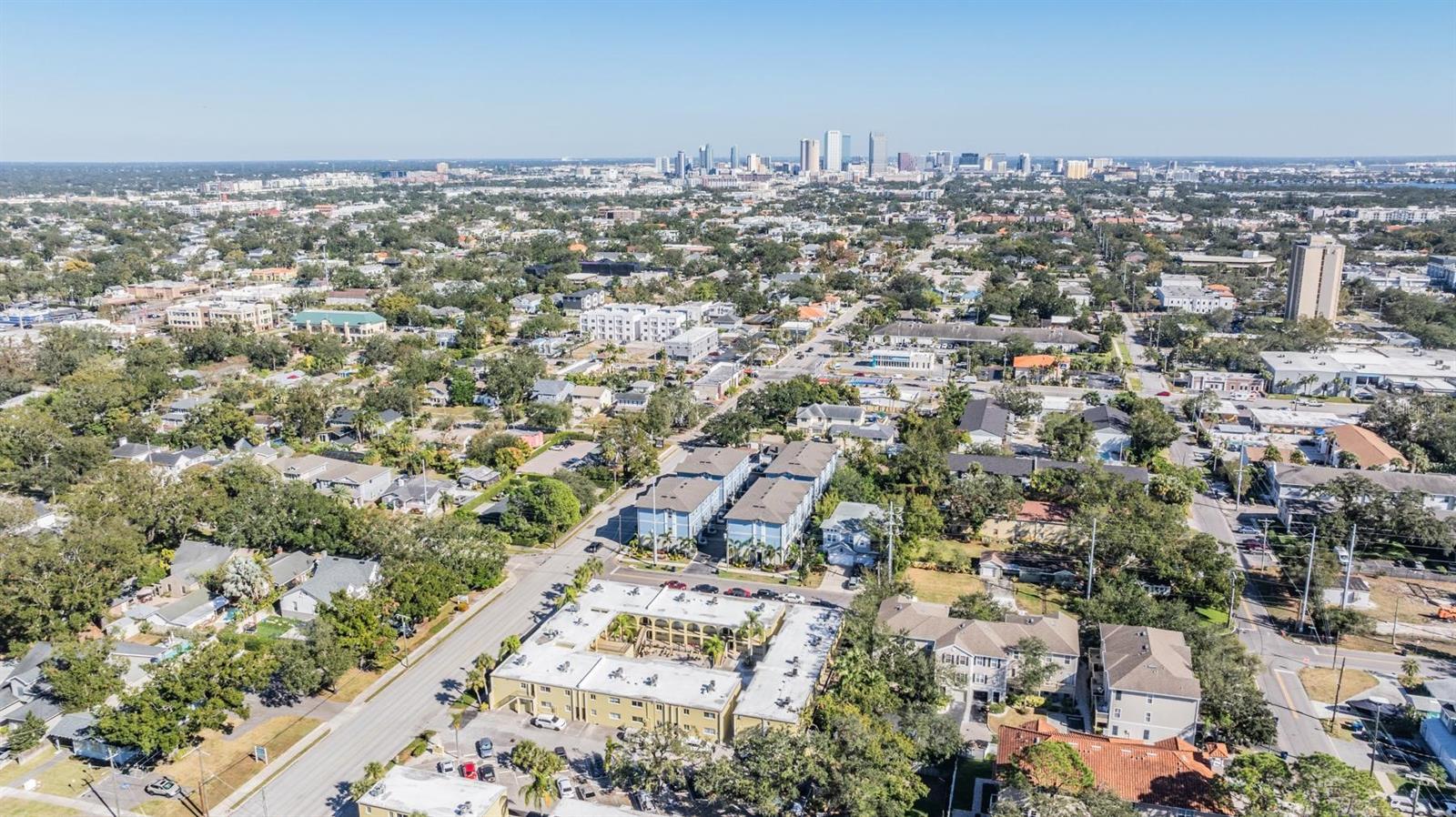3206 W AZEELE ST #100, TAMPA, FL, 33609