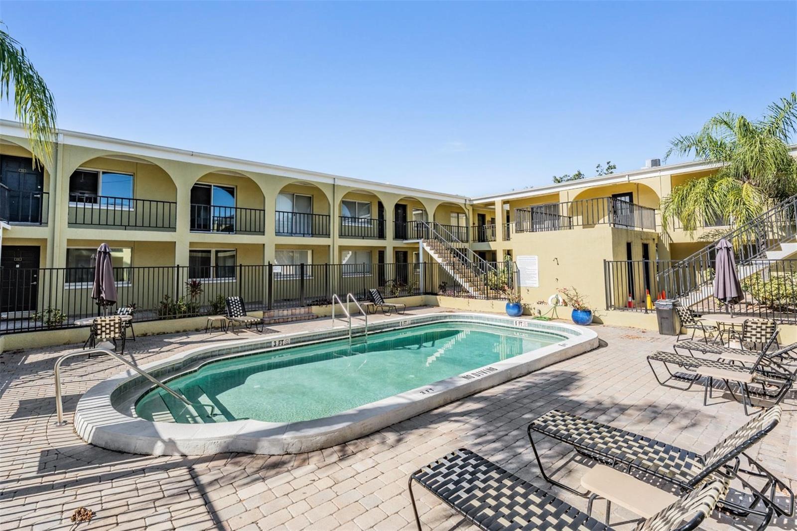 3206 W AZEELE ST #100, TAMPA, FL, 33609