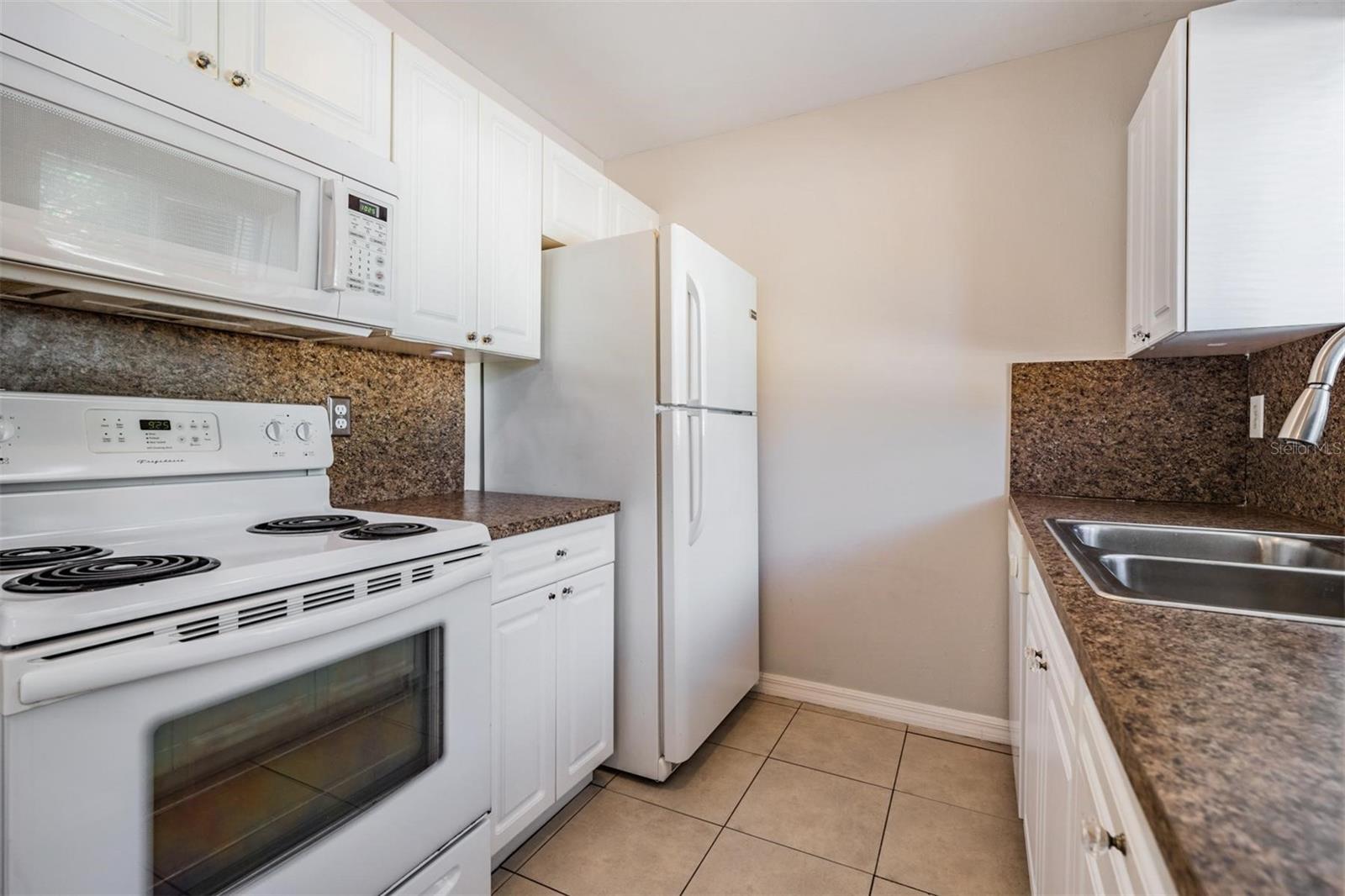3206 W AZEELE ST #100, TAMPA, FL, 33609