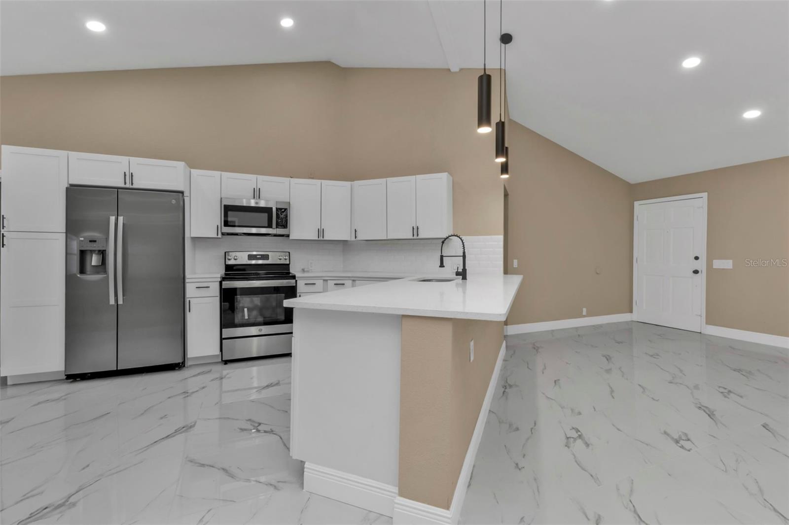 2387 TAMARIND ST, PORT CHARLOTTE, FL, 33948