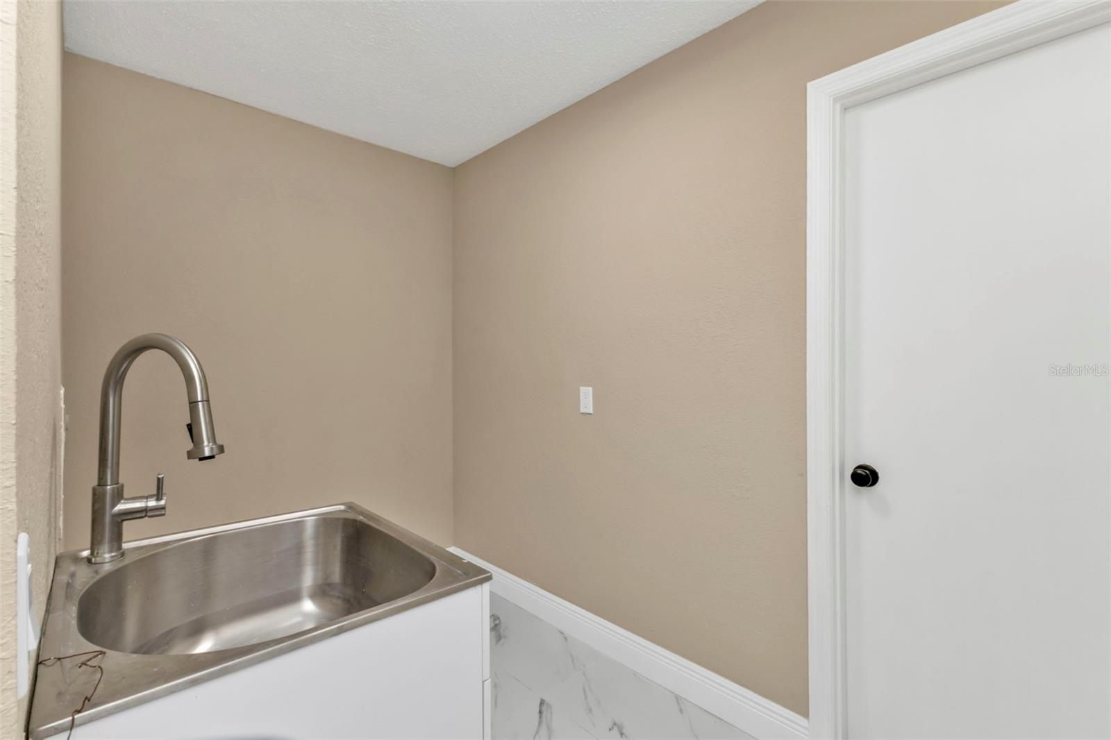 2387 TAMARIND ST, PORT CHARLOTTE, FL, 33948